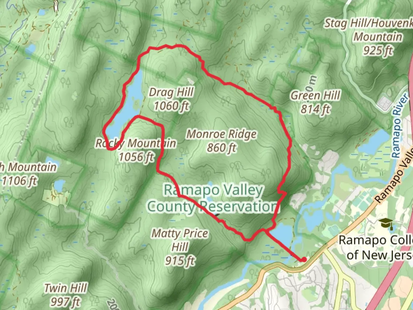 An image depicting the trail Bear Swamp Lake, MacMillan Reservoir and Halifax Trail via Vista Loop and its surrounding area.