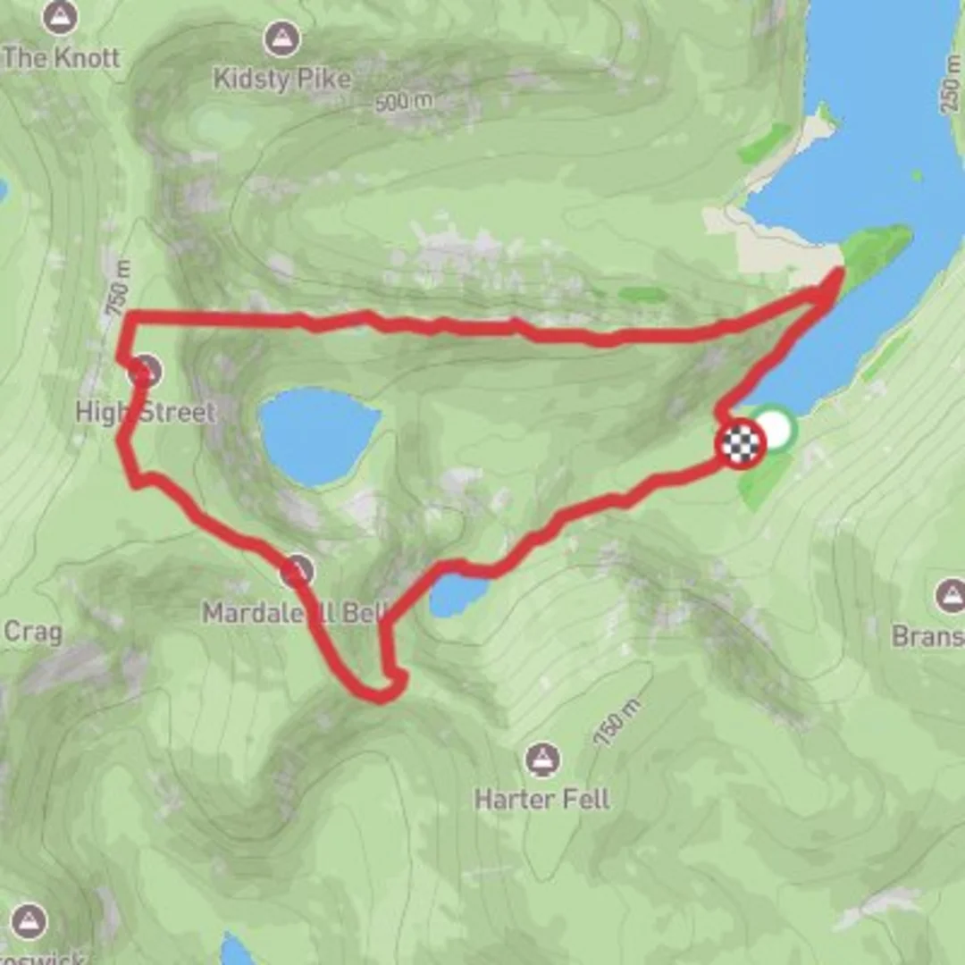 An image depicting the trail Riggindale and its surrounding area.