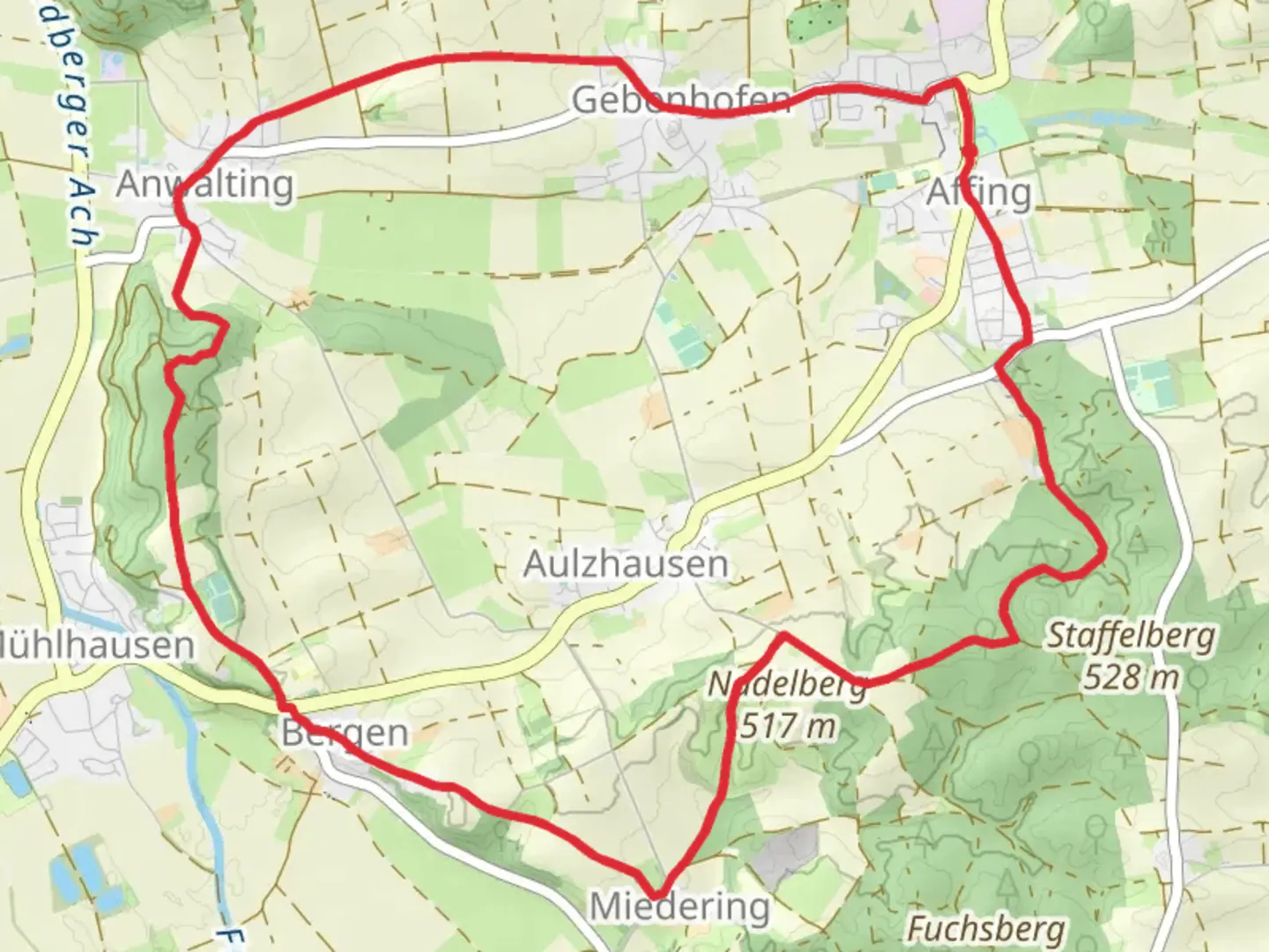 An image depicting the trail Miederinget Strasse and Vom Affinger Schloss zur Salzbergkapelle and its surrounding area.