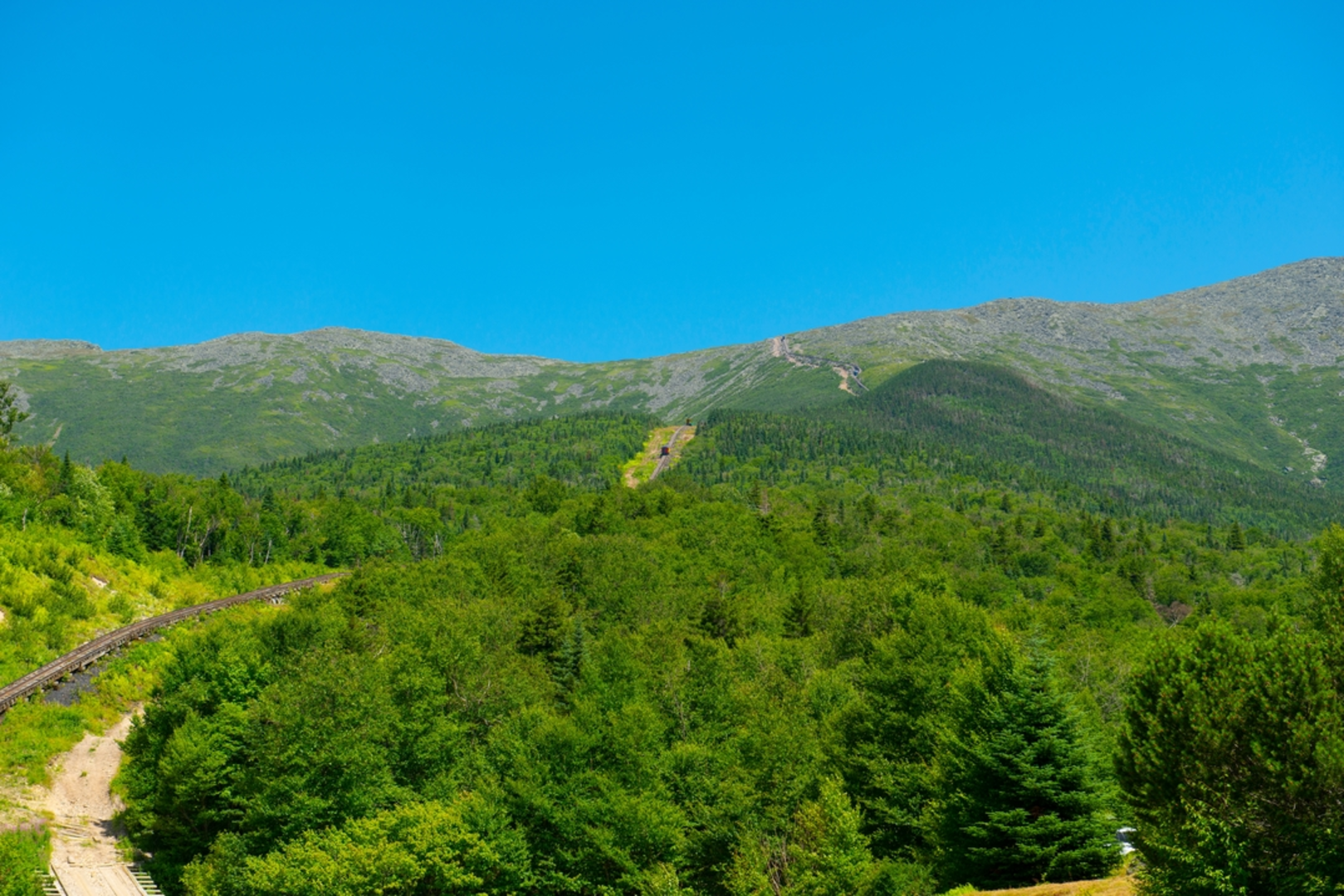 An image depicting the trail Cherry Mountain Trail and its surrounding area.