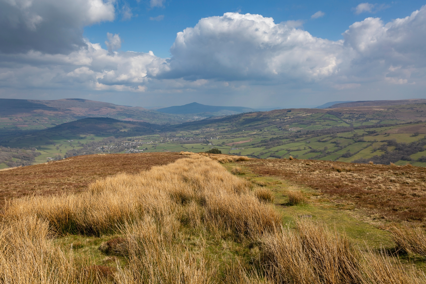 An image depicting the trail Bristol to Brecon Walk and its surrounding area.