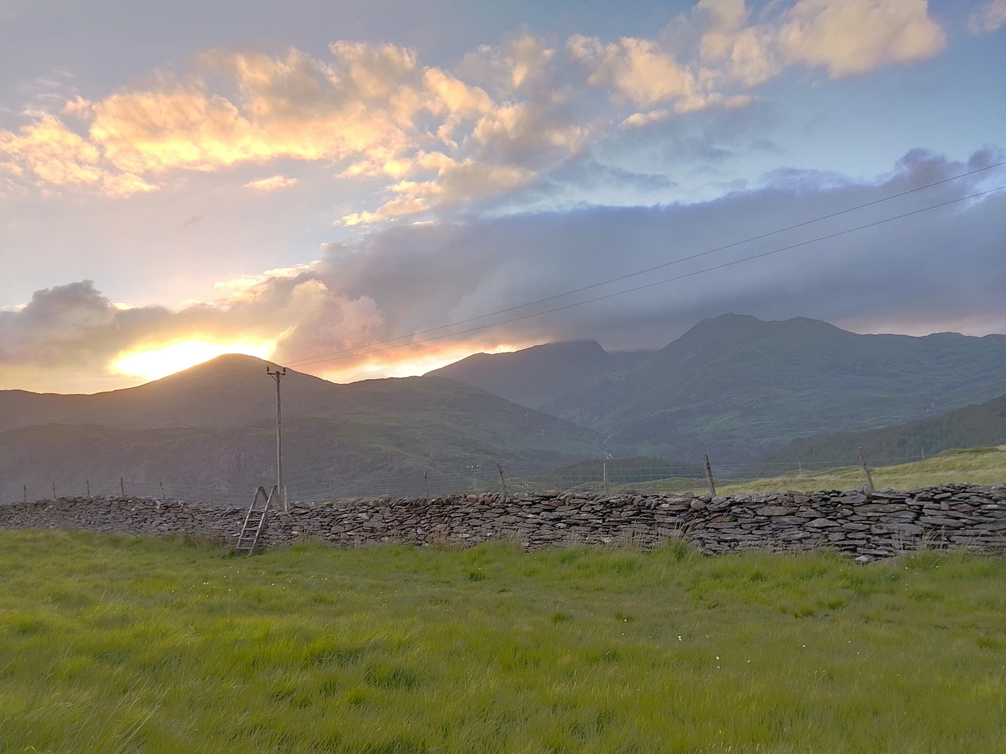 An image depicting the trail Circular route from Beddgelert via Nantmore Valley, Llyndy Bothy and Llyn Dinas Lake and its surrounding area.