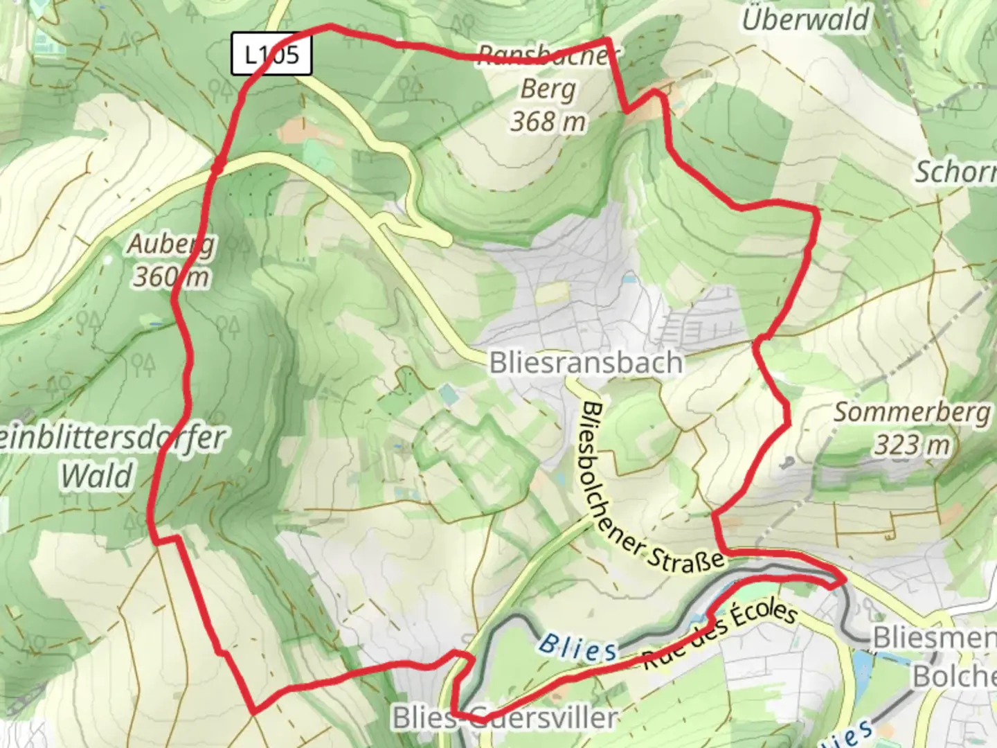 An image depicting the trail Oelschleifenweg and its surrounding area.
