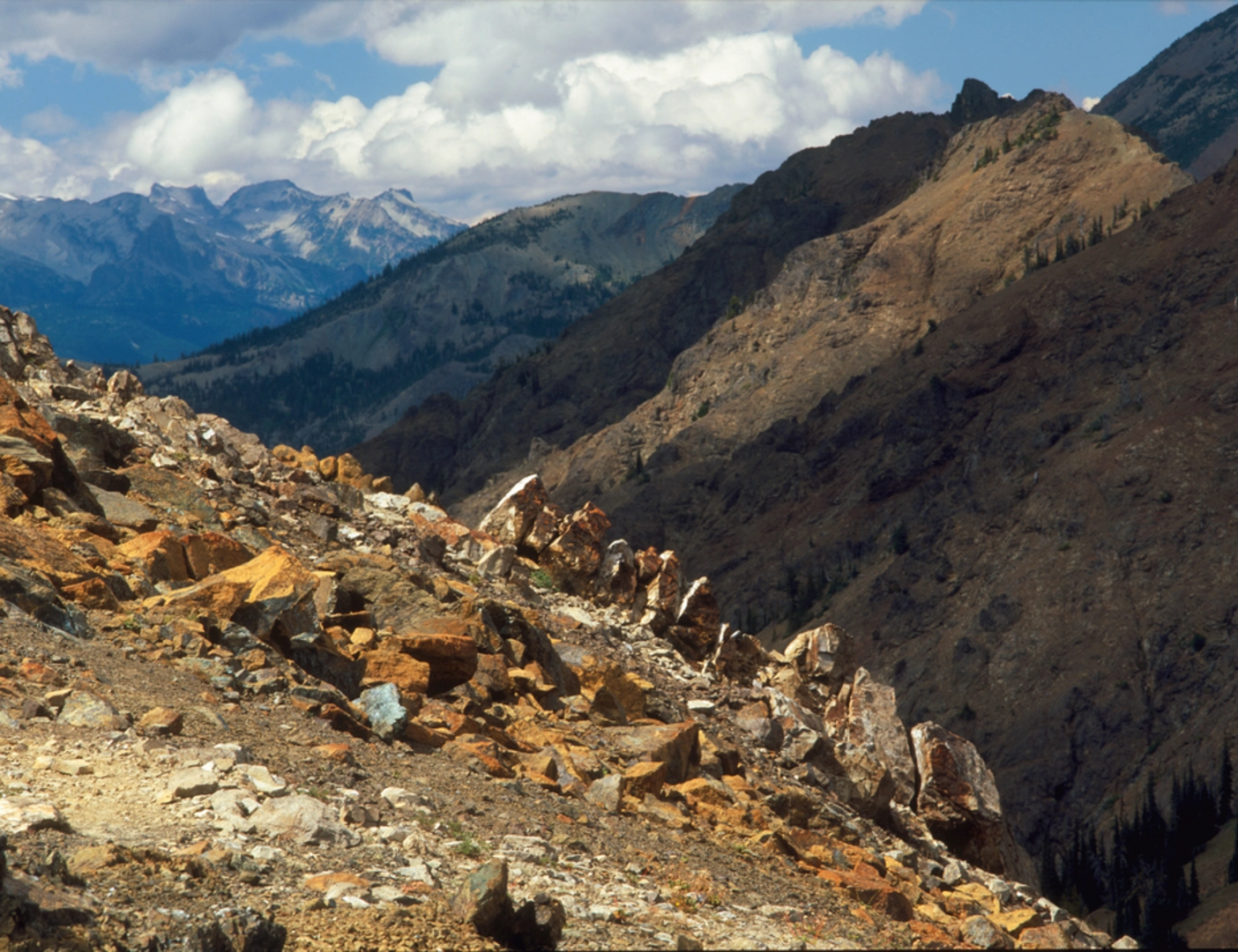 An image depicting the trail Iron Peak Trail and its surrounding area.