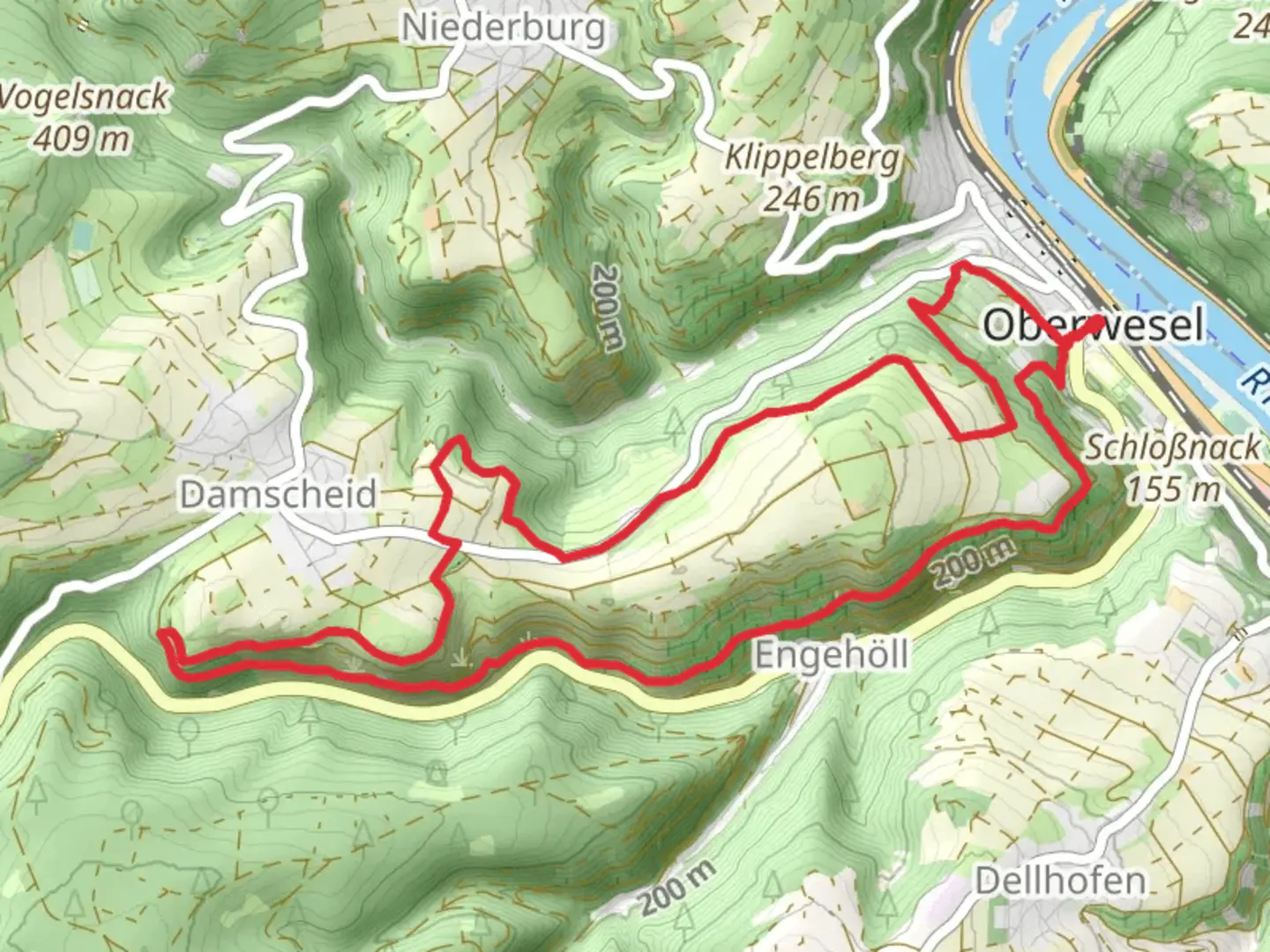 An image depicting the trail Guckshoell and Landsknechtsblick via Traumschleife and its surrounding area.