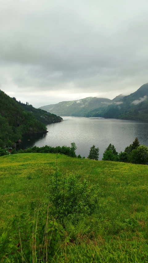 Hananipa and Raudnipa Loop