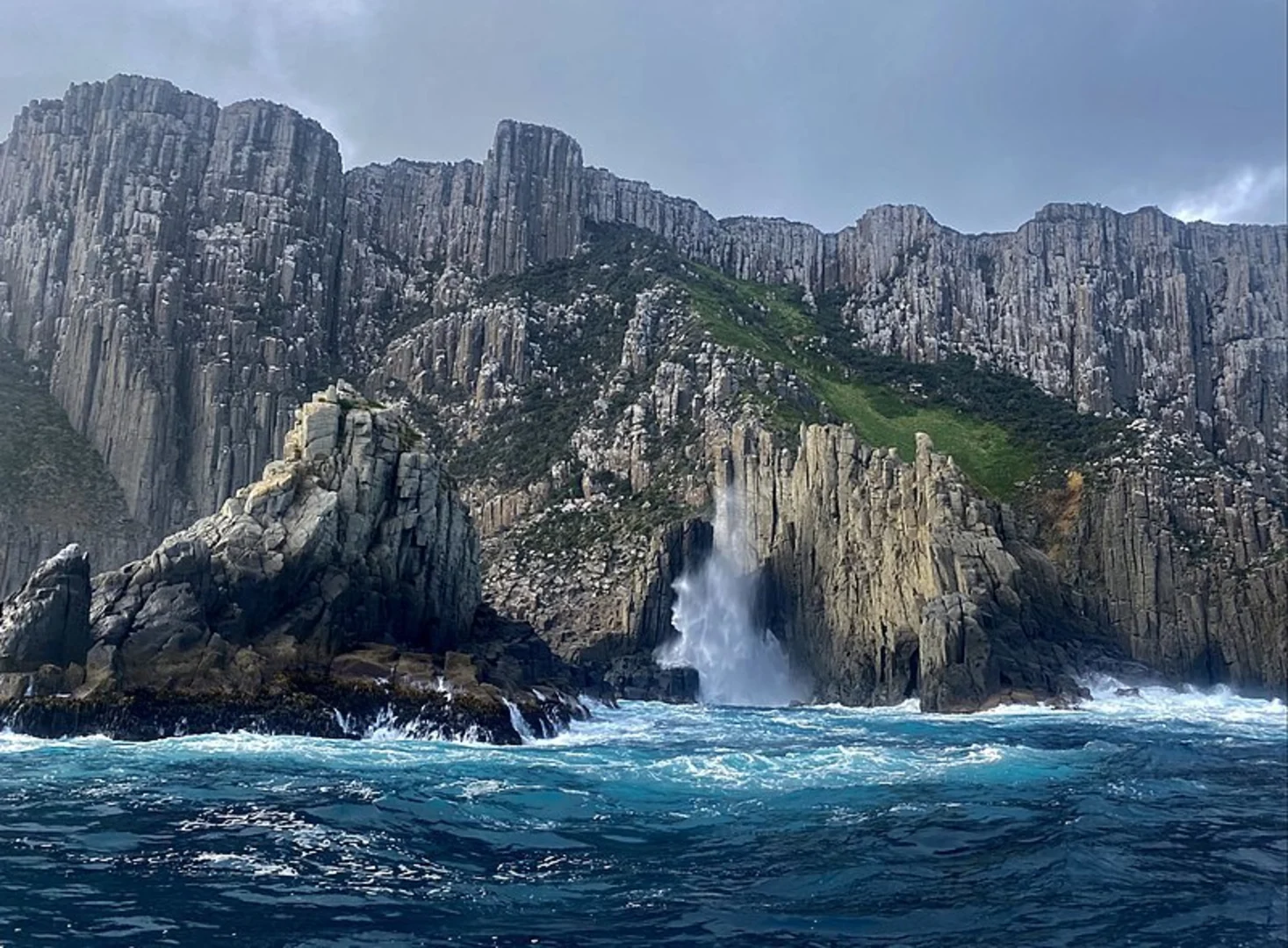 An image depicting the trail Cape Pillar Walk and its surrounding area.