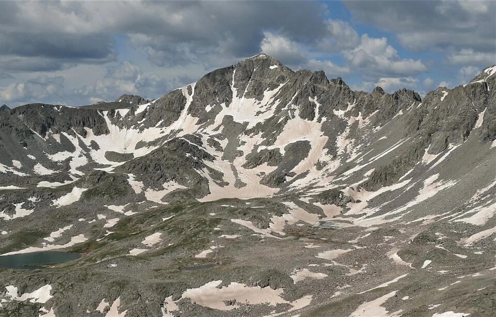 An image depicting the trail Fletcher Mountain via Blue Lakes Trail and its surrounding area.