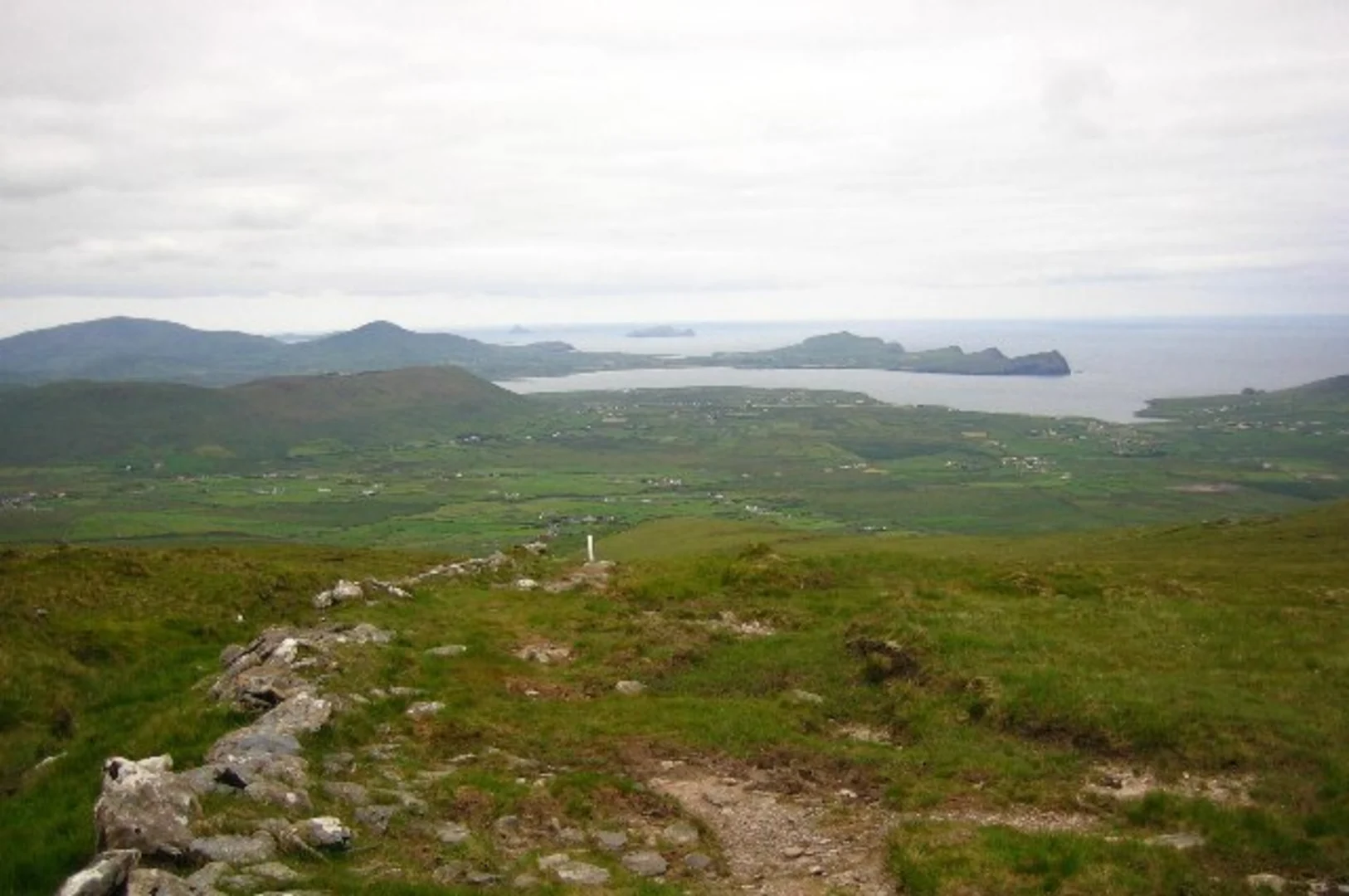 An image depicting the trail Crossone and its surrounding area.