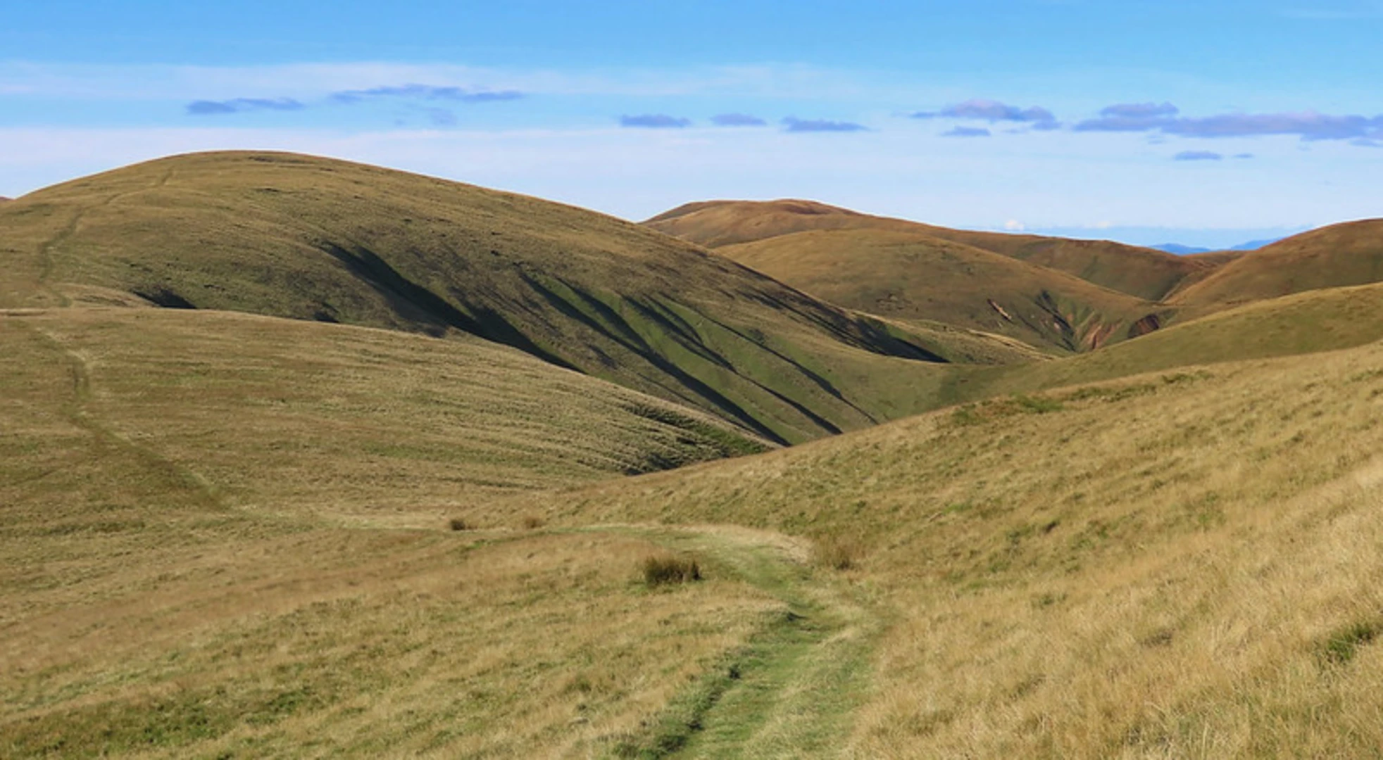 An image depicting the trail Randygill Top, Stockless and Green Bell Loop and its surrounding area.