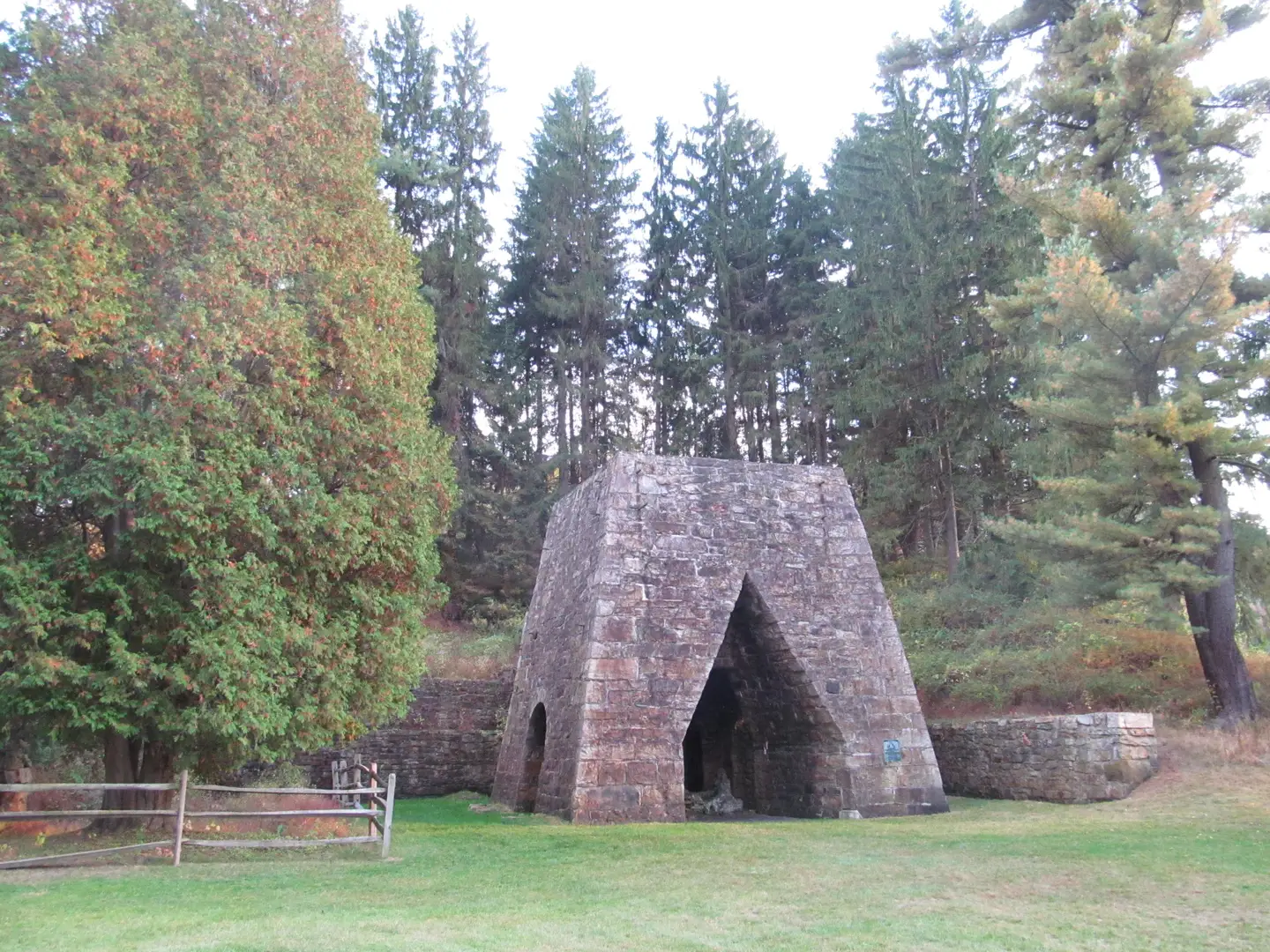 An image depicting the trail Greenwood Furnace State Park Loop and its surrounding area.