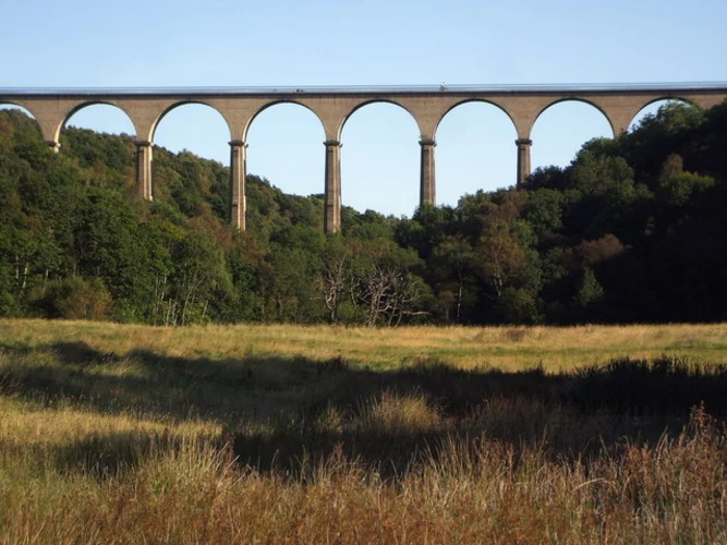 Round Hill, Whitehall Moss and Hownsgill Viaduct via Waskerly Way