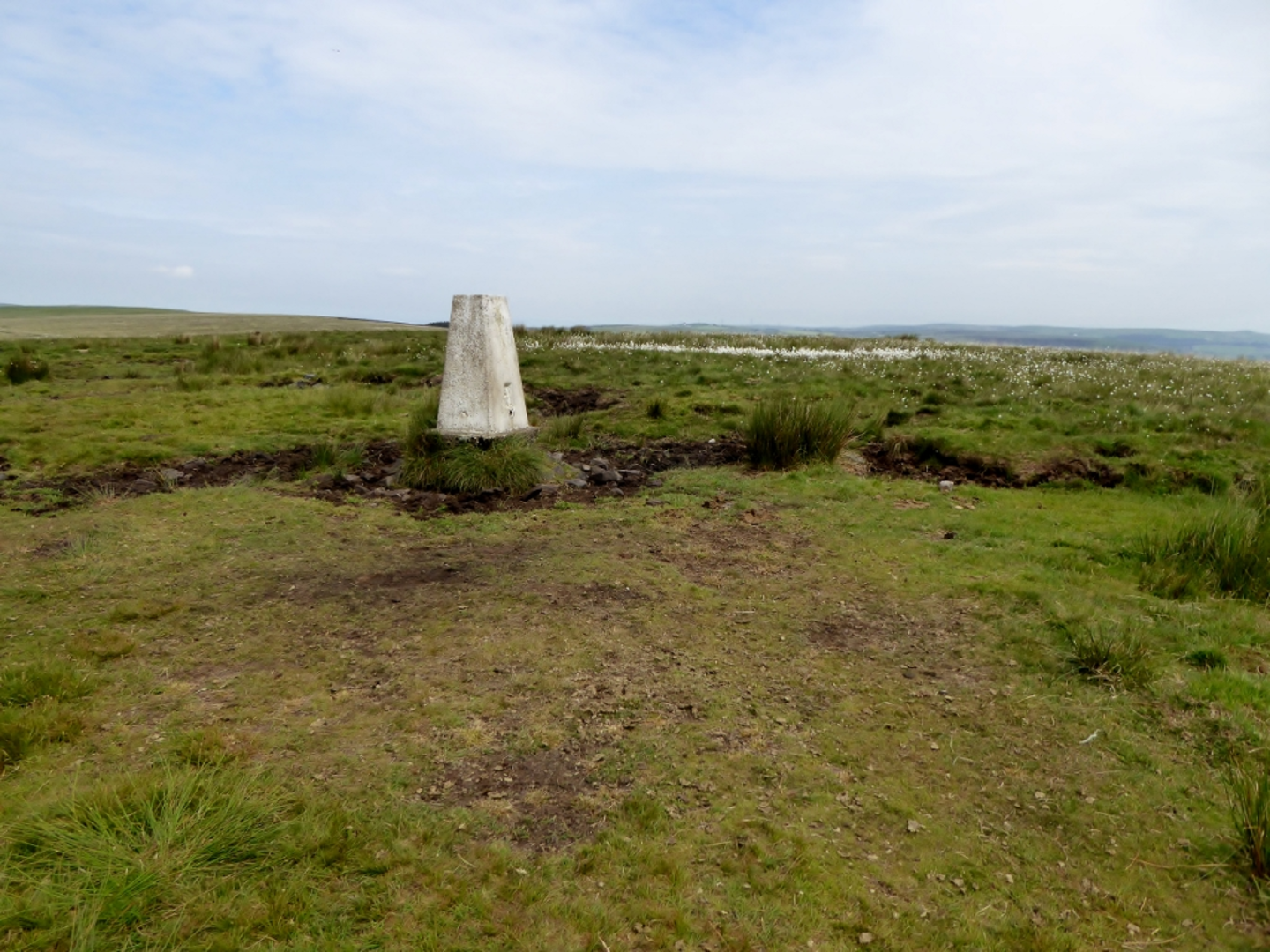 An image depicting the trail Egerton Loop and its surrounding area.