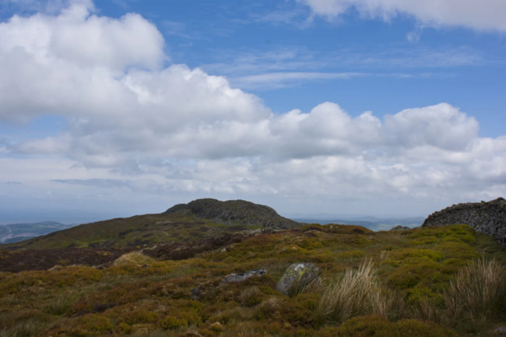 An image depicting the trail Eastern Carneddau from near Rowen and its surrounding area.