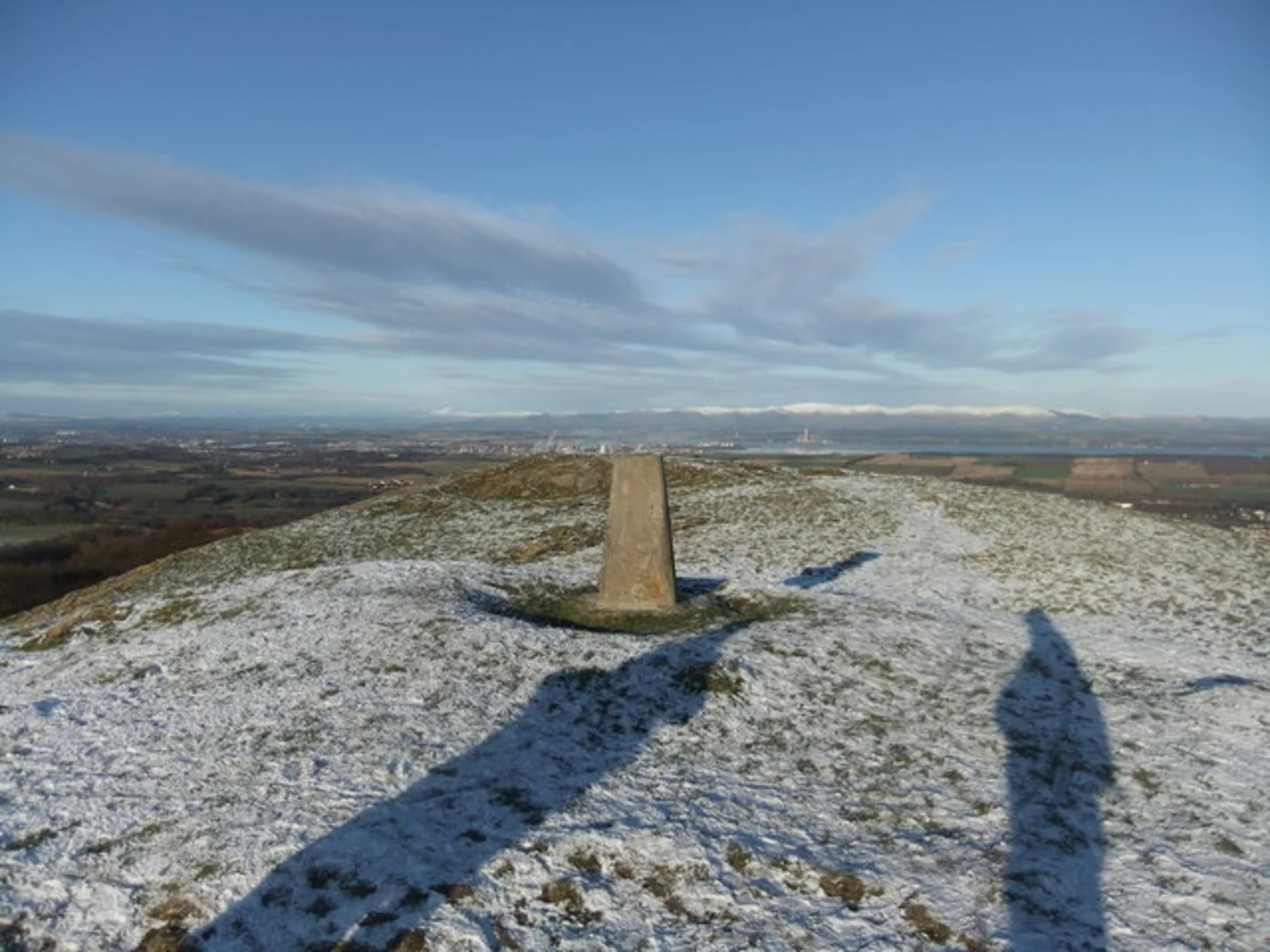 An image depicting the trail Cockleroy Hill Walk and its surrounding area.
