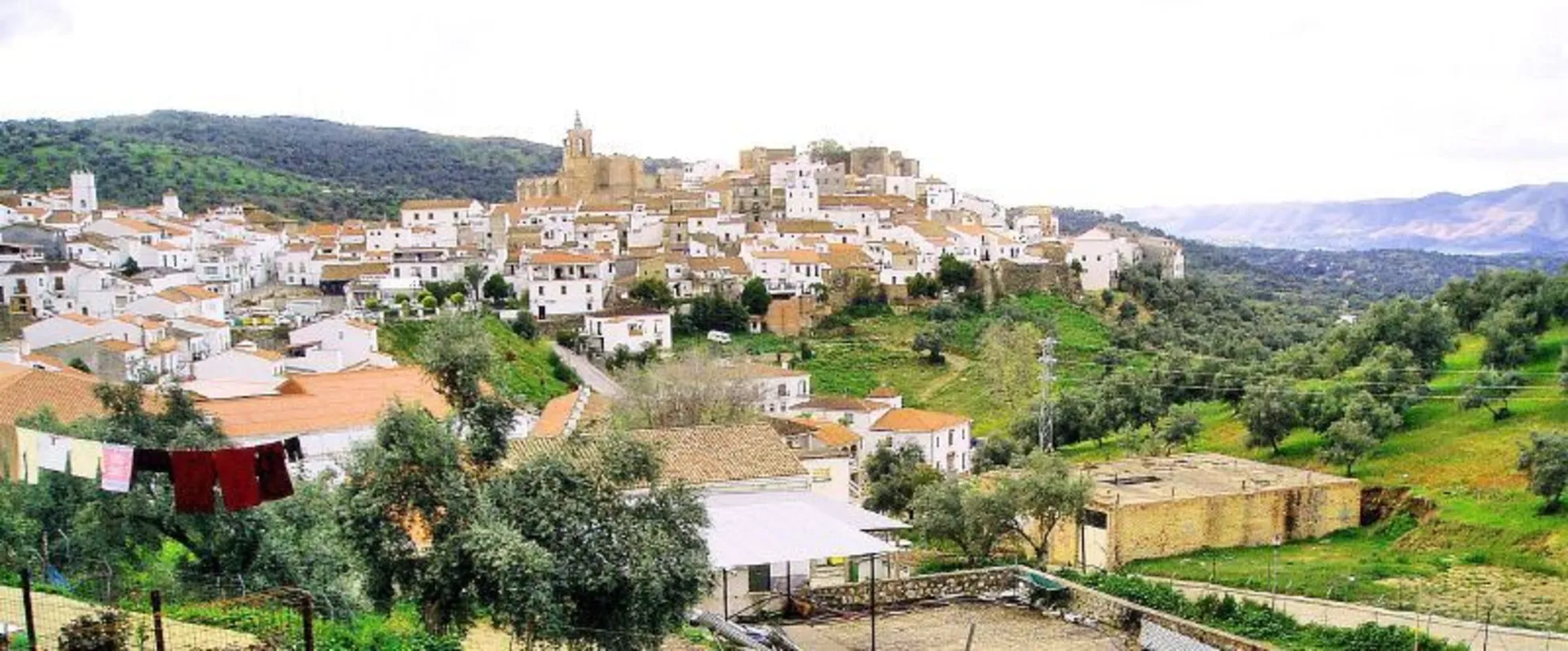 An image depicting the trail Cortegana - Aroche and its surrounding area.