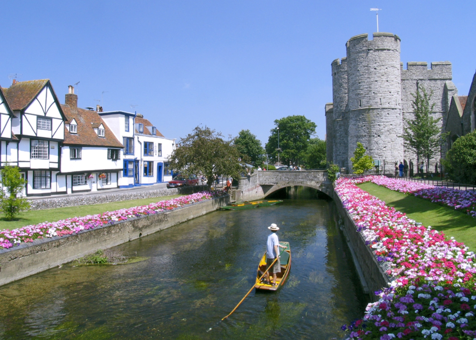 An image depicting the trail The Outdoor Guide - Sibton Park Footsteps of the Pilgrims Walk and its surrounding area.