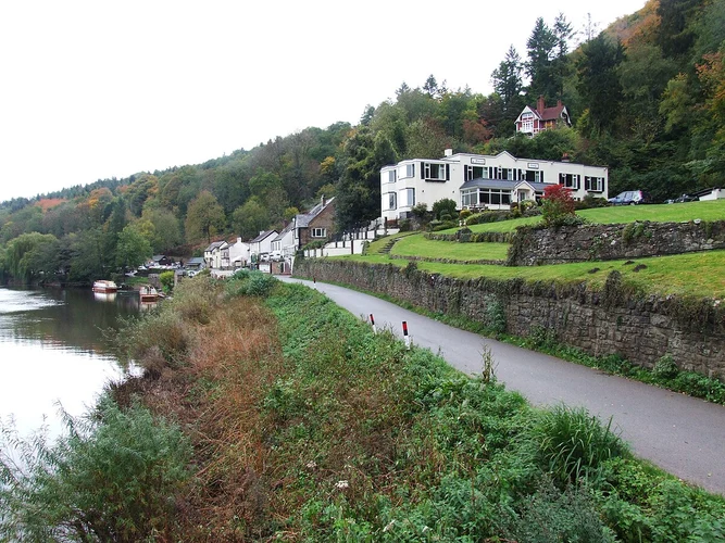 River Wye Walk from Symonds Yat East