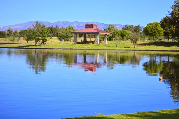 Lake Balboa Loop