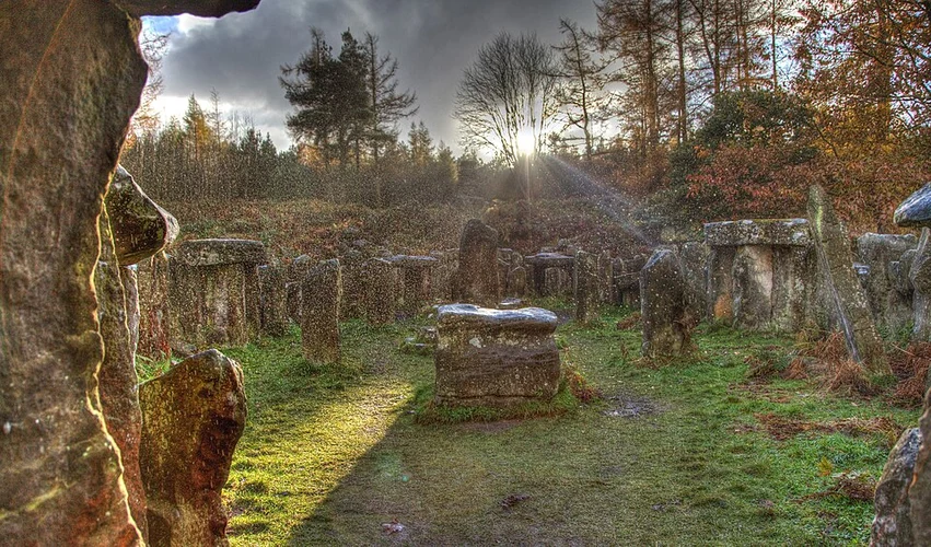 Druid's Temple and Knowle Wood Loop