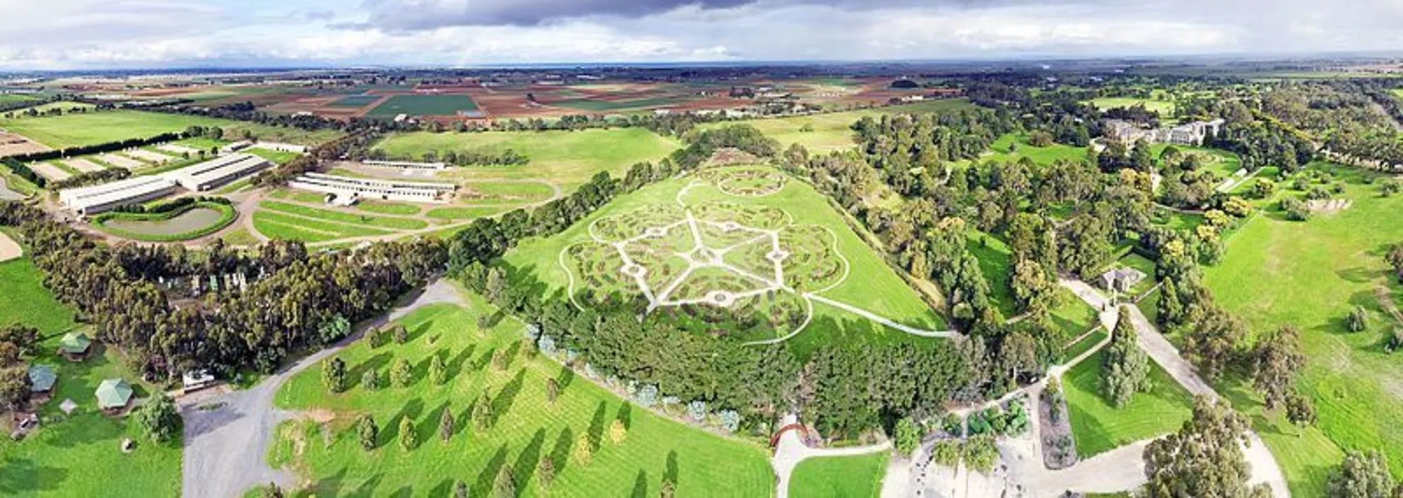 An image depicting the trail Werribee River Park and its surrounding area.