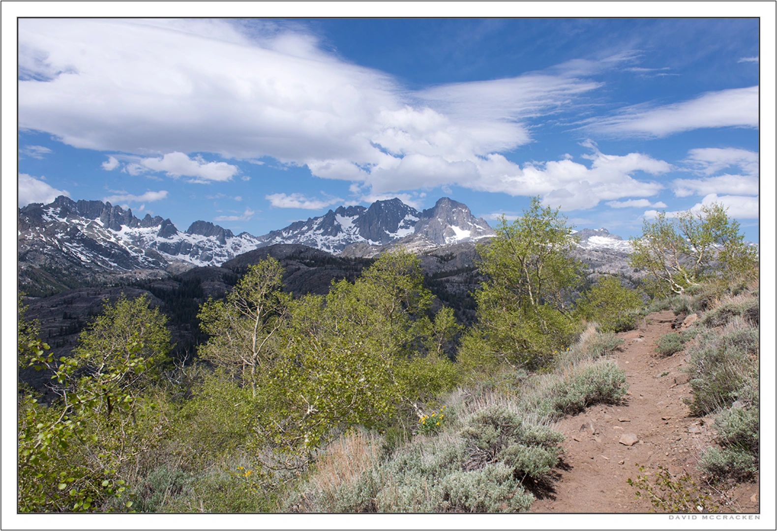 An image depicting the trail Sadler Lake via Isberg Trail and its surrounding area.