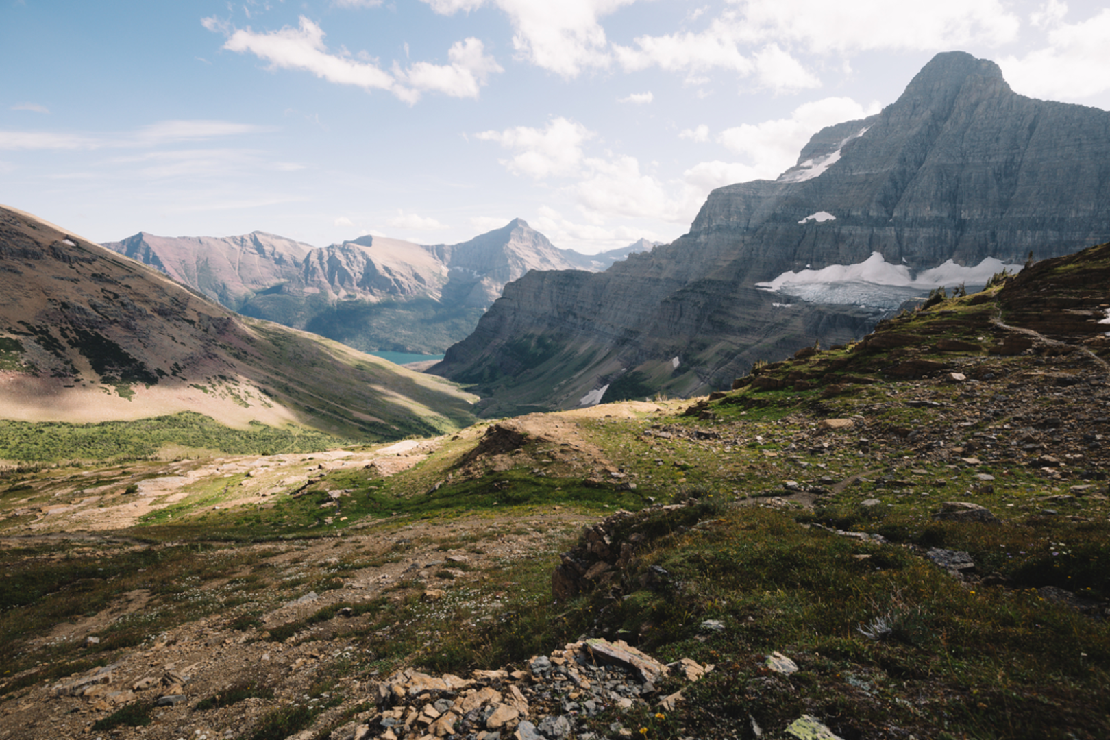 An image depicting the trail Siyeh Pass Trail and its surrounding area.