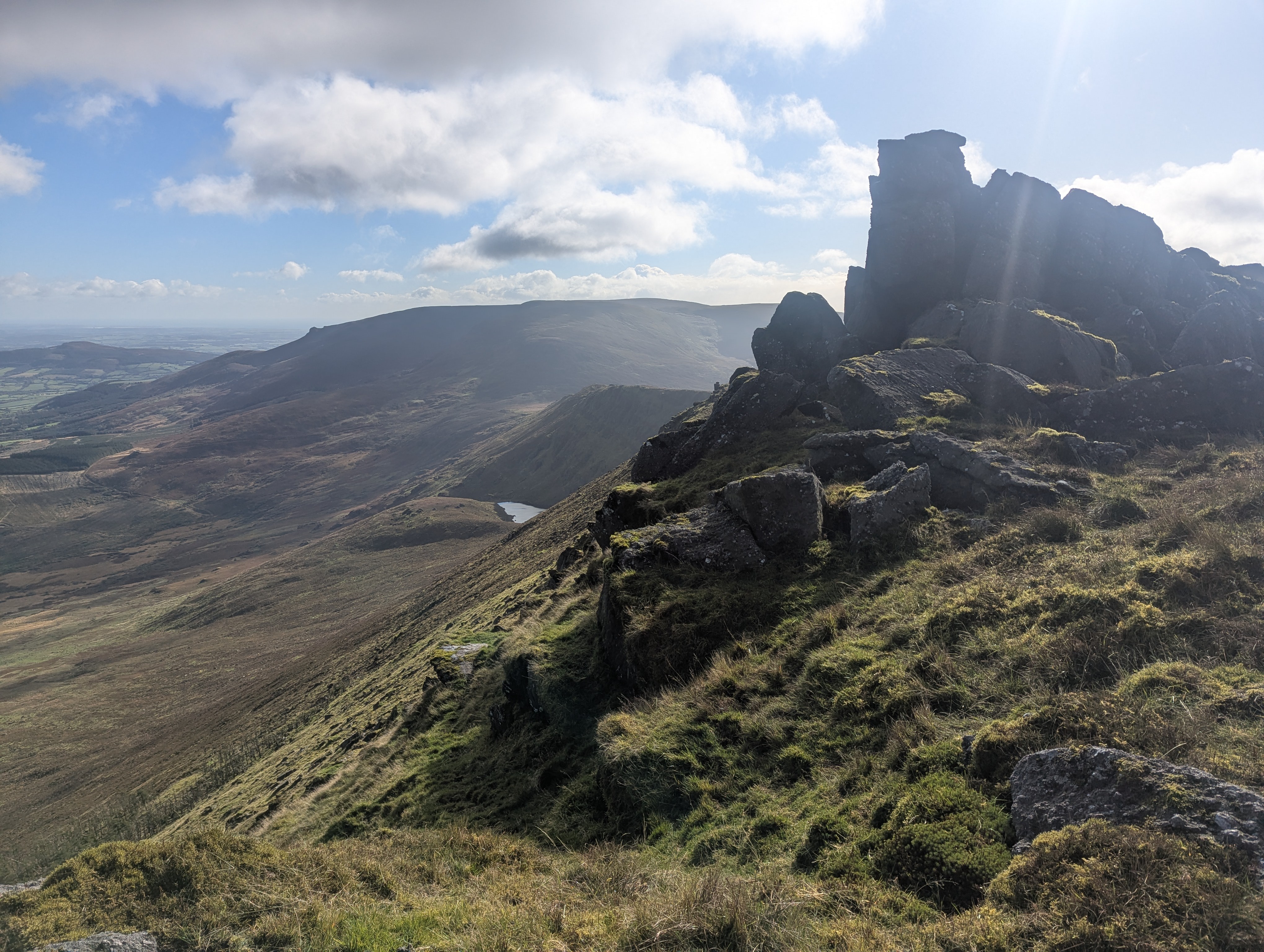 A map preview of the recording Hike on Carrignagower & Knockanaffrin – The Scenic Detour.