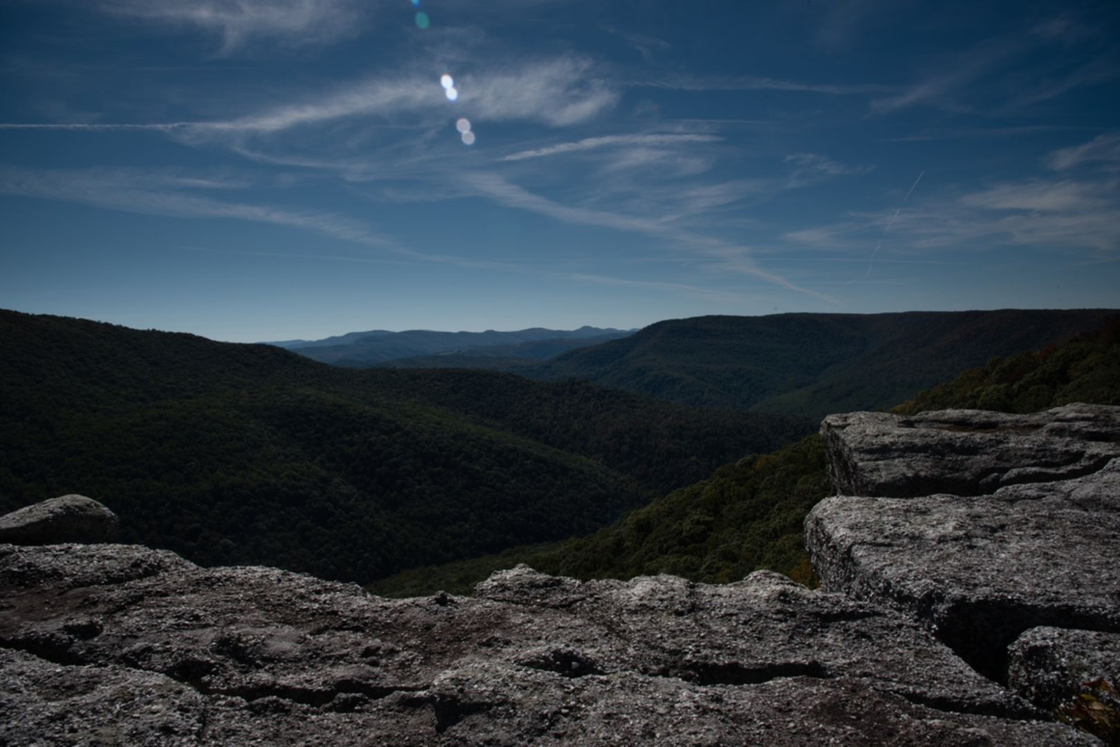 An image depicting the trail Table Rock Trail and its surrounding area.
