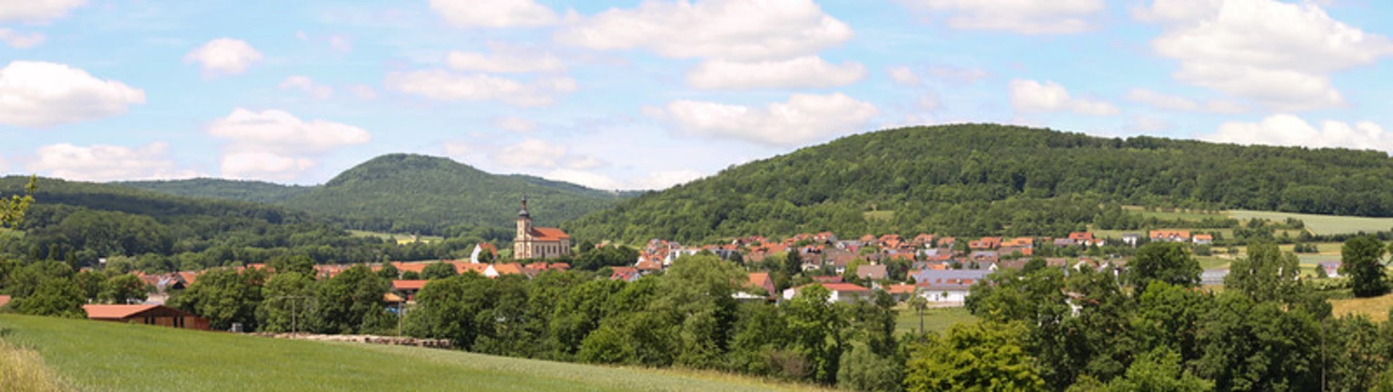 An image depicting the trail Gangolfsberg, Basaltsee and Heidelstein Schwabenhimmel from Oberelsbach and its surrounding area.