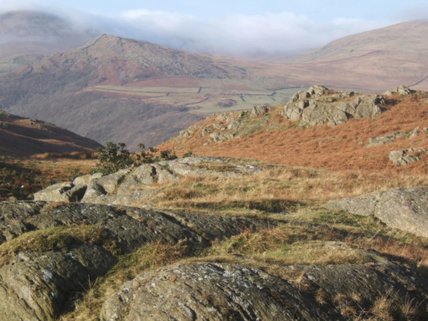 An image depicting the trail Stickle Pike and Hollowscar Hill End Loop and its surrounding area.