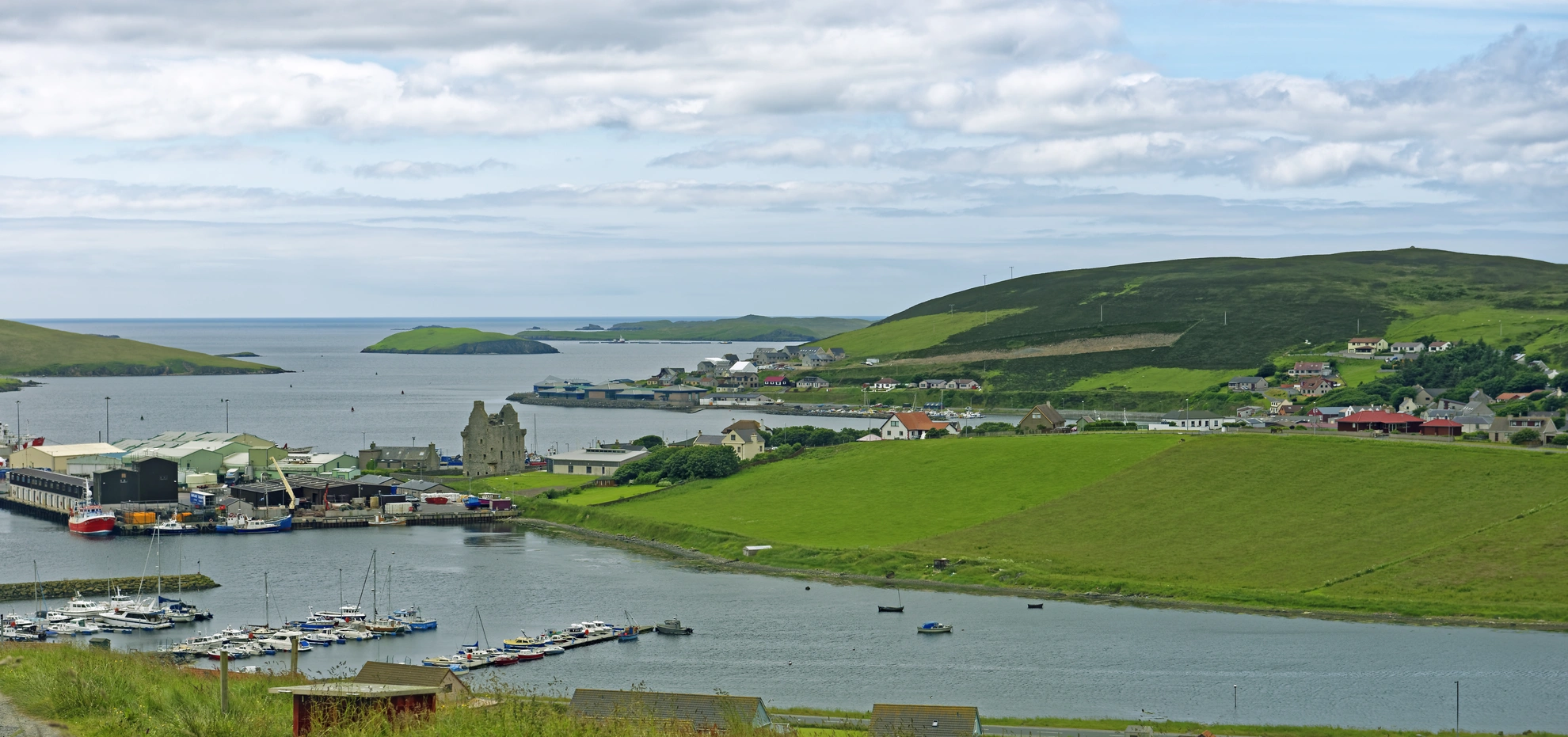 An image depicting the trail Coastal Walk of Shetland - West and its surrounding area.