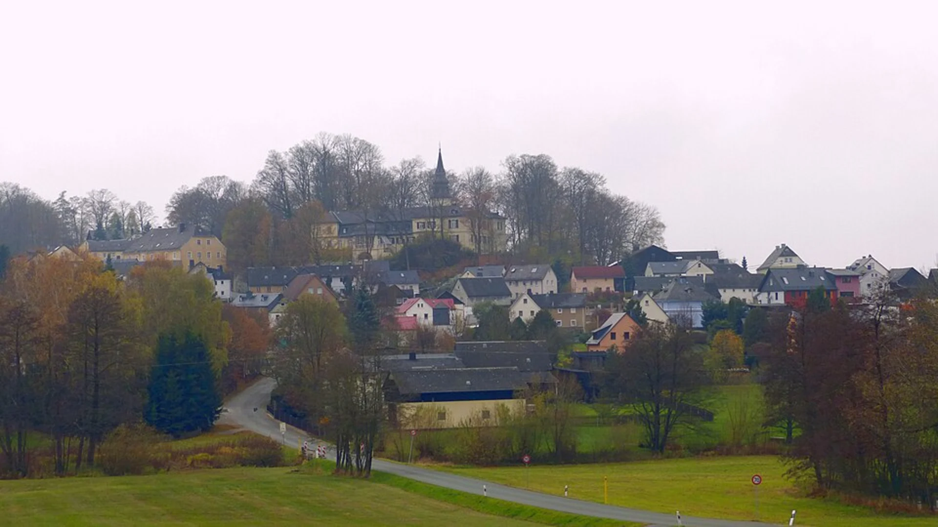 An image depicting the trail Issigau to Wolfstein Walk and its surrounding area.
