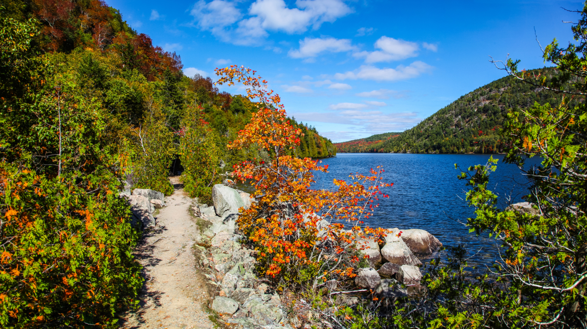 An image depicting the trail Sluiceway Trail and its surrounding area.