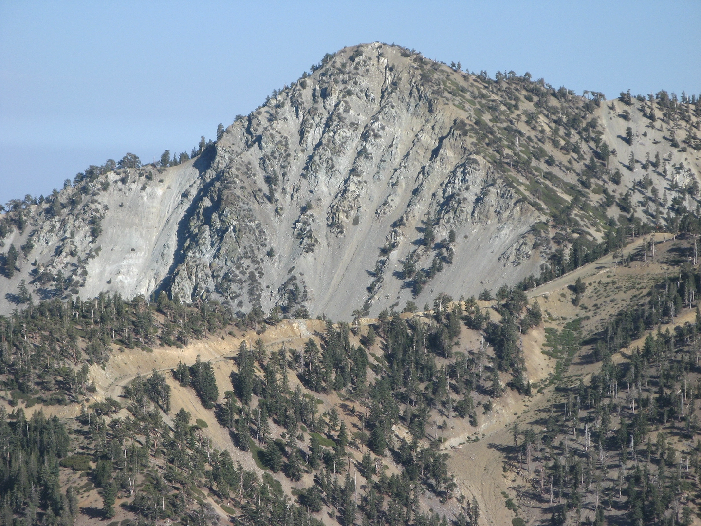 An image depicting the trail Ontario Peak, Bighorn Peak, Timber Mountain, Telegraph Peak and Thunder Mountain Knot and its surrounding area.