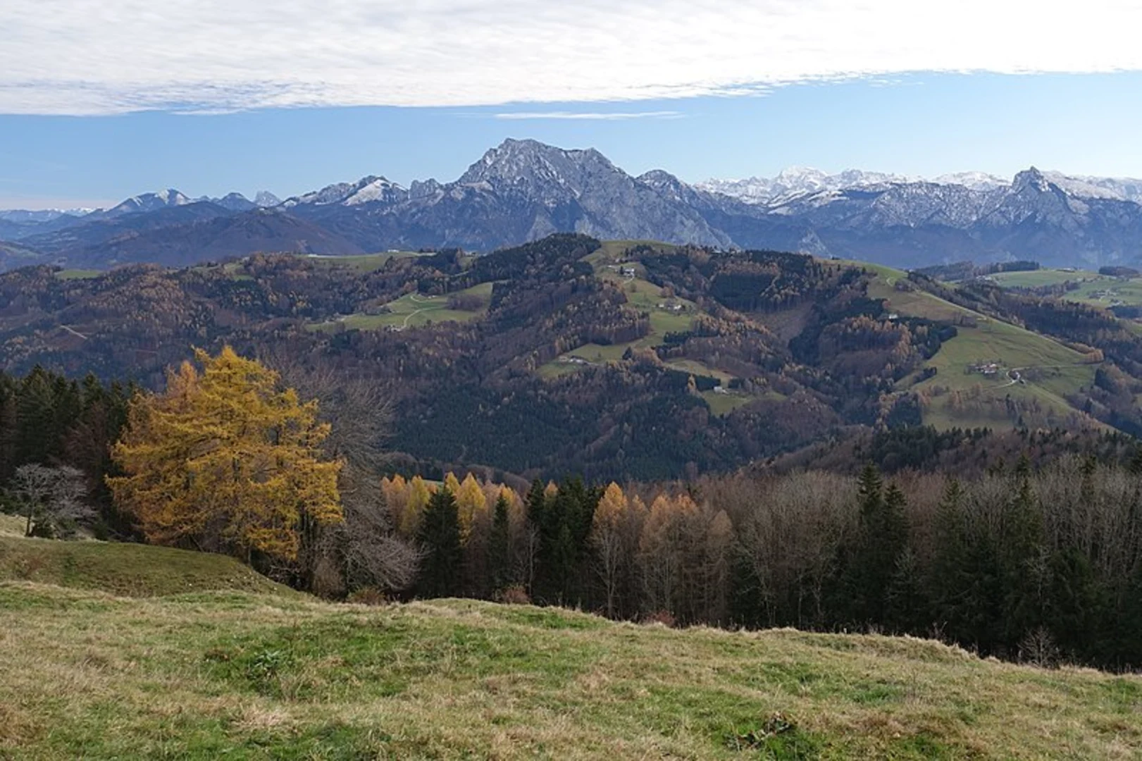 An image depicting the trail Trattberg - Loizenwies - Hongar and its surrounding area.