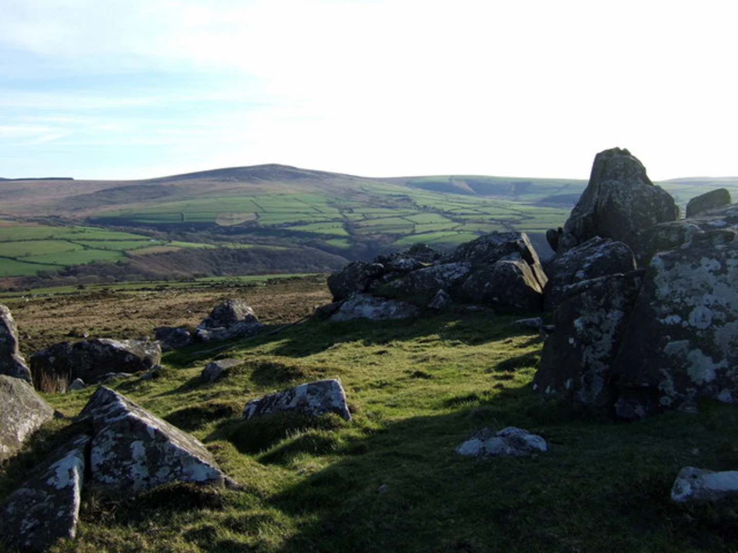 An image depicting the trail Sychpant - Caregog and its surrounding area.