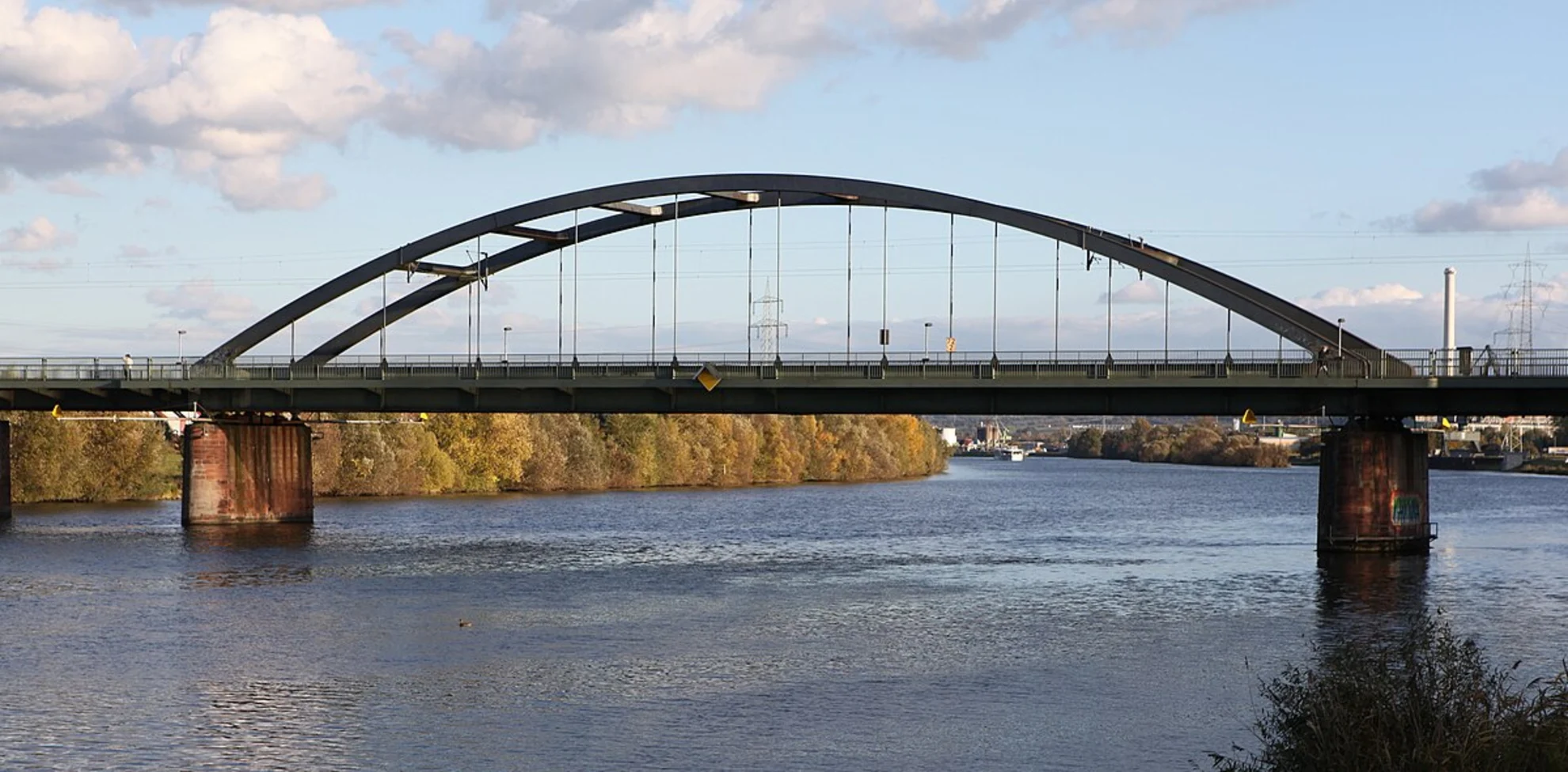 An image depicting the trail Main and Gersprenz via Kulturweg Stockstadt and its surrounding area.