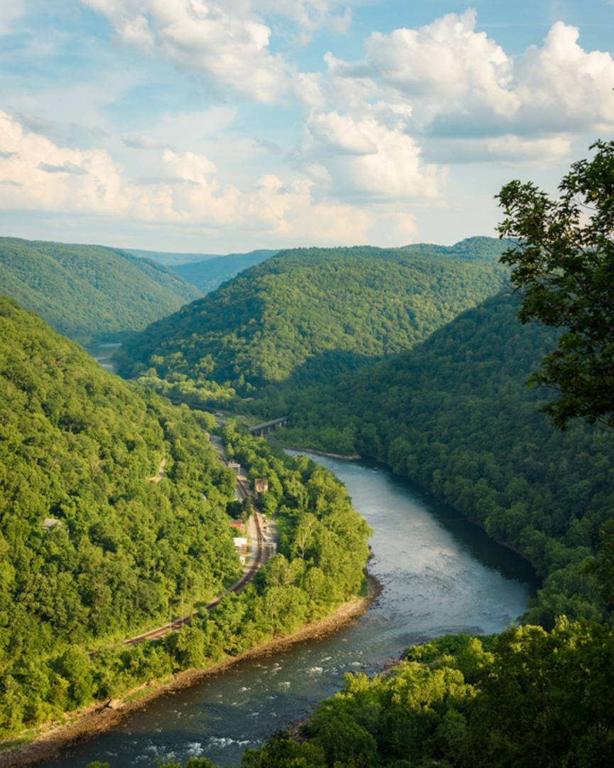 An image depicting the trail Rend Trail and its surrounding area.