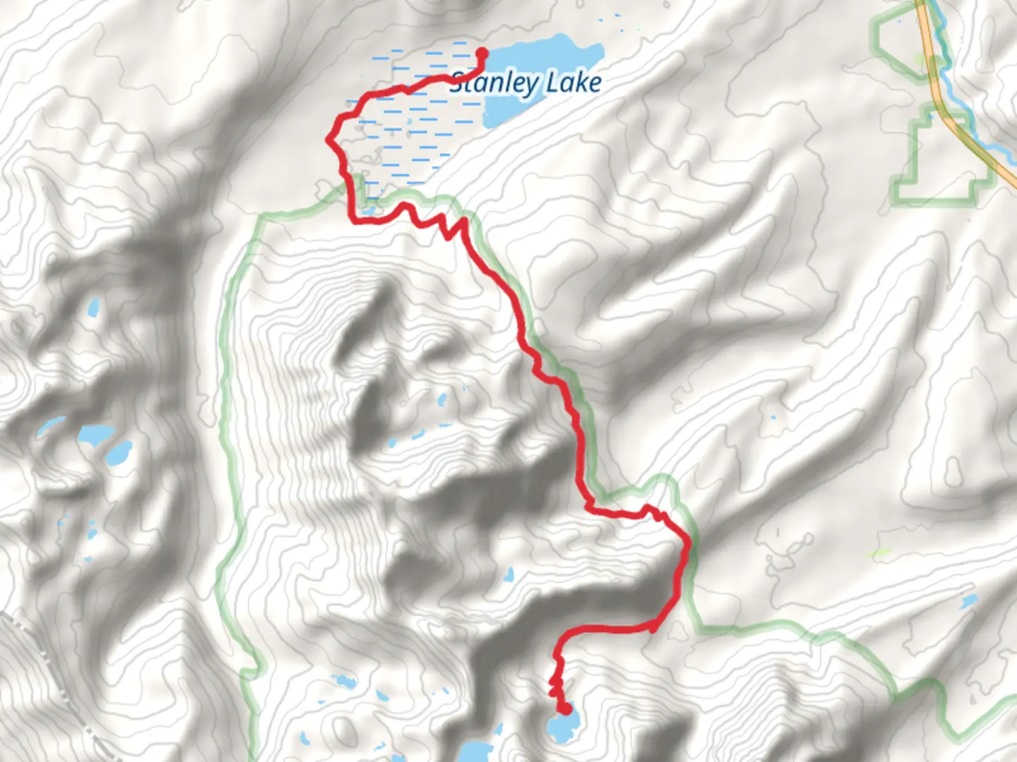 An image depicting the trail Alpine Lake - Iron Creek - Stanley Lake Trail and its surrounding area.