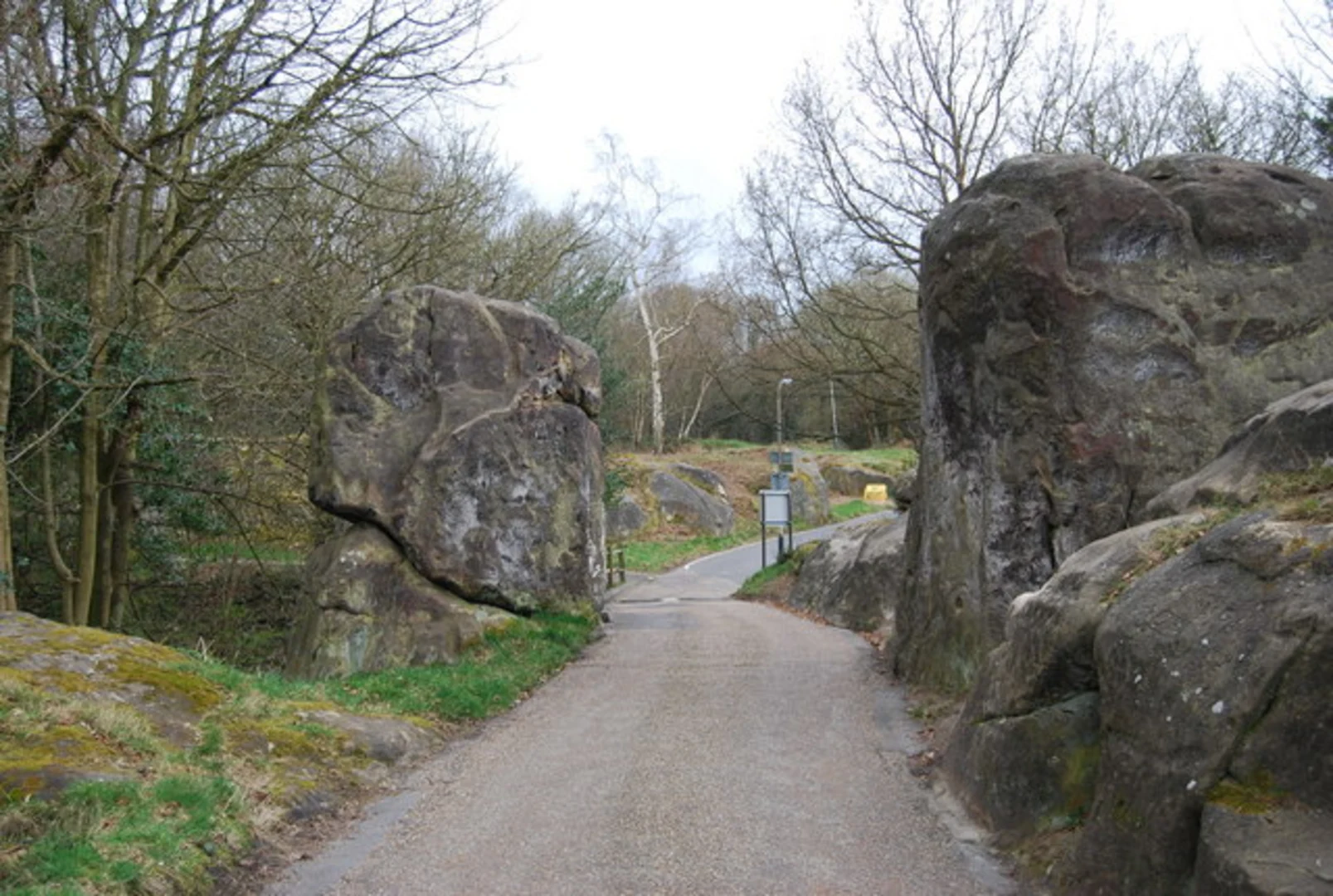 An image depicting the trail Rusthall Circular Walk and its surrounding area.