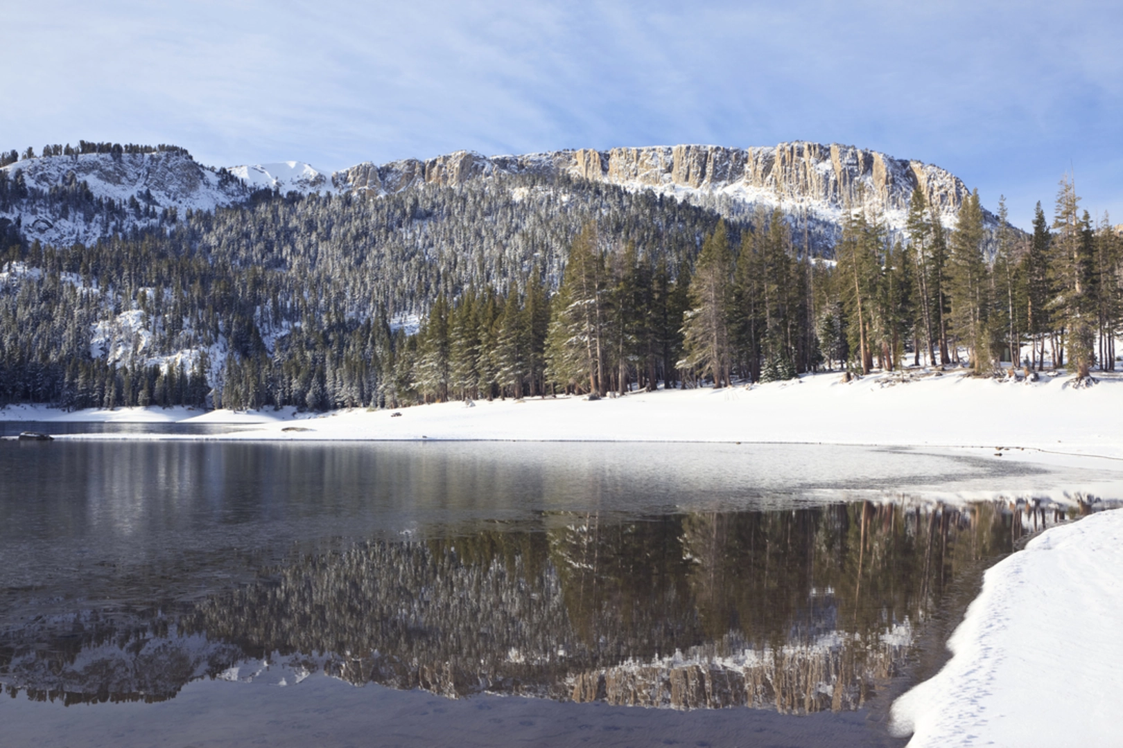 An image depicting the trail Mammoth Mountain - Mammoth Pass Trail and its surrounding area.