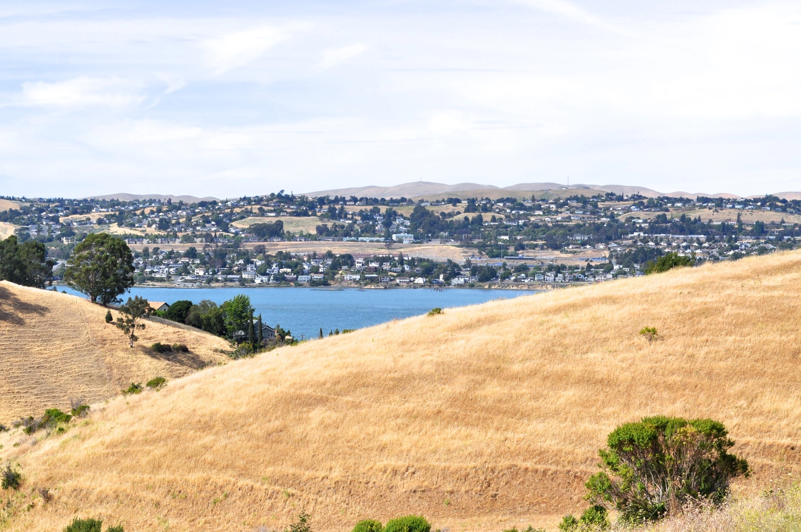 An image depicting the trail Bull Valley Loop Trail and its surrounding area.