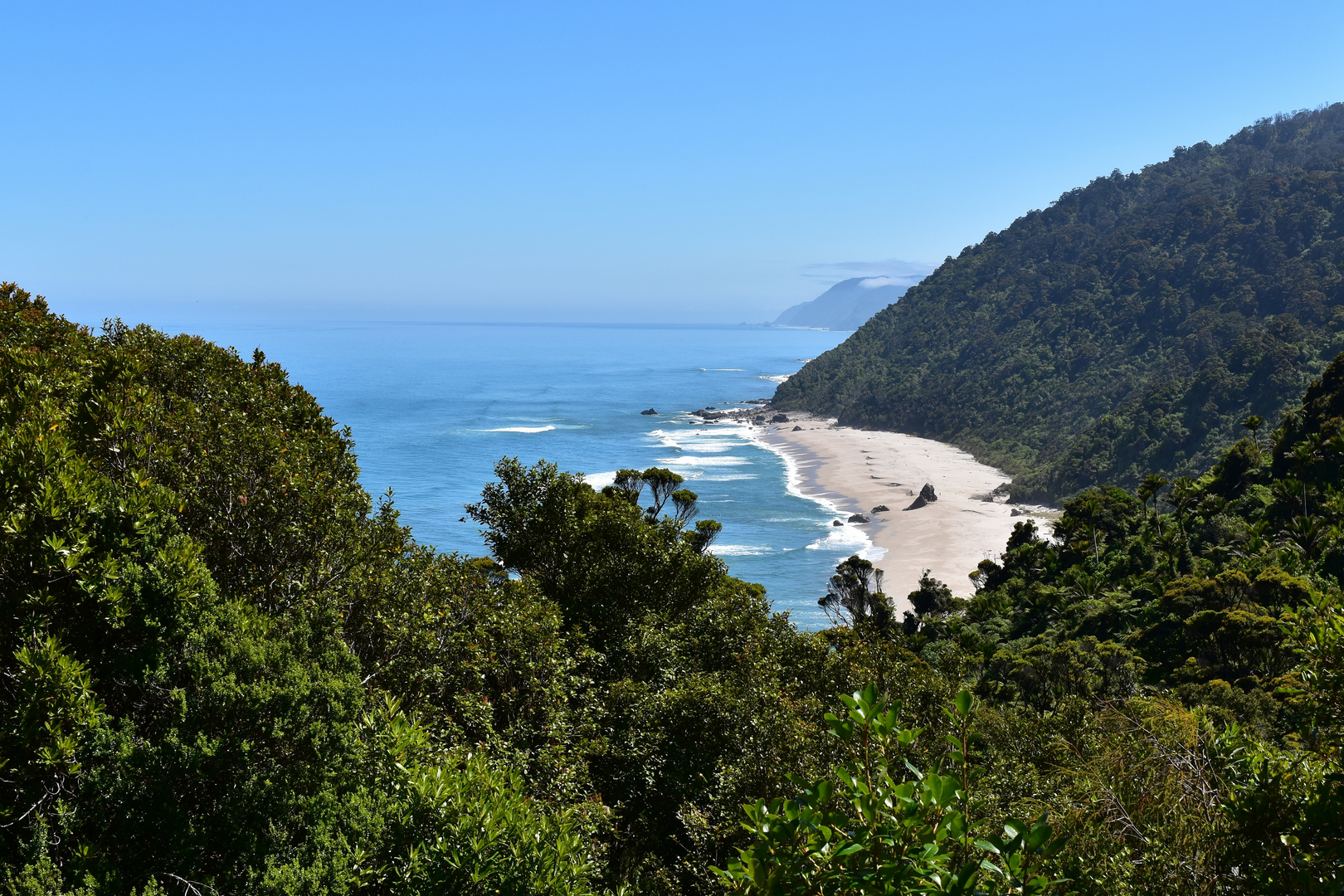 An image depicting the trail Scotts Beach and its surrounding area.