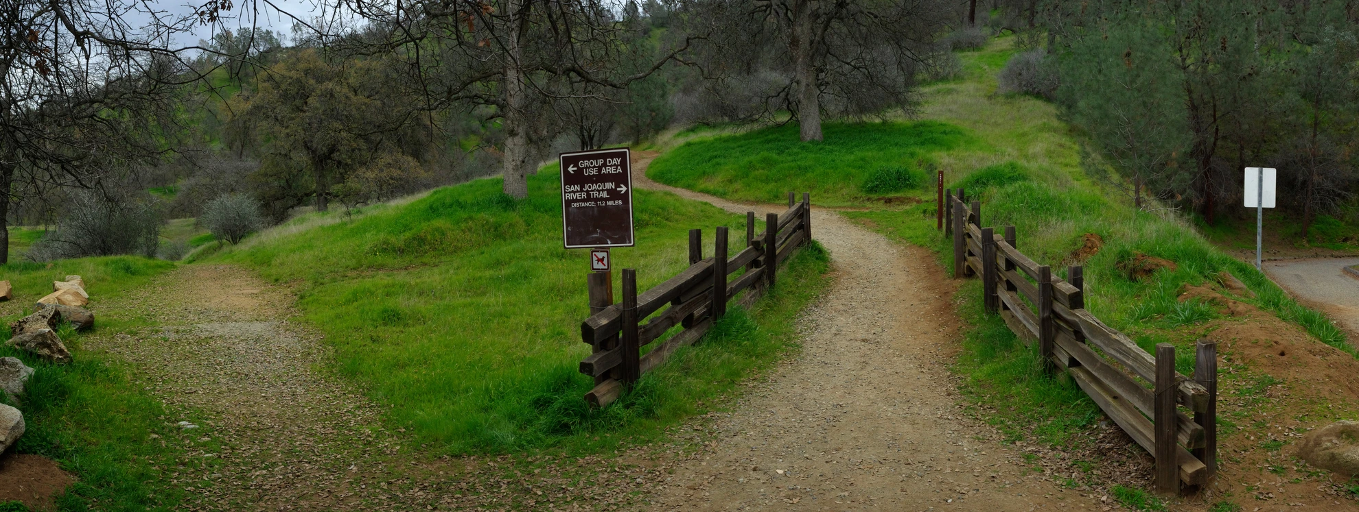 An image depicting the trail San Joaquin River Trail and its surrounding area.