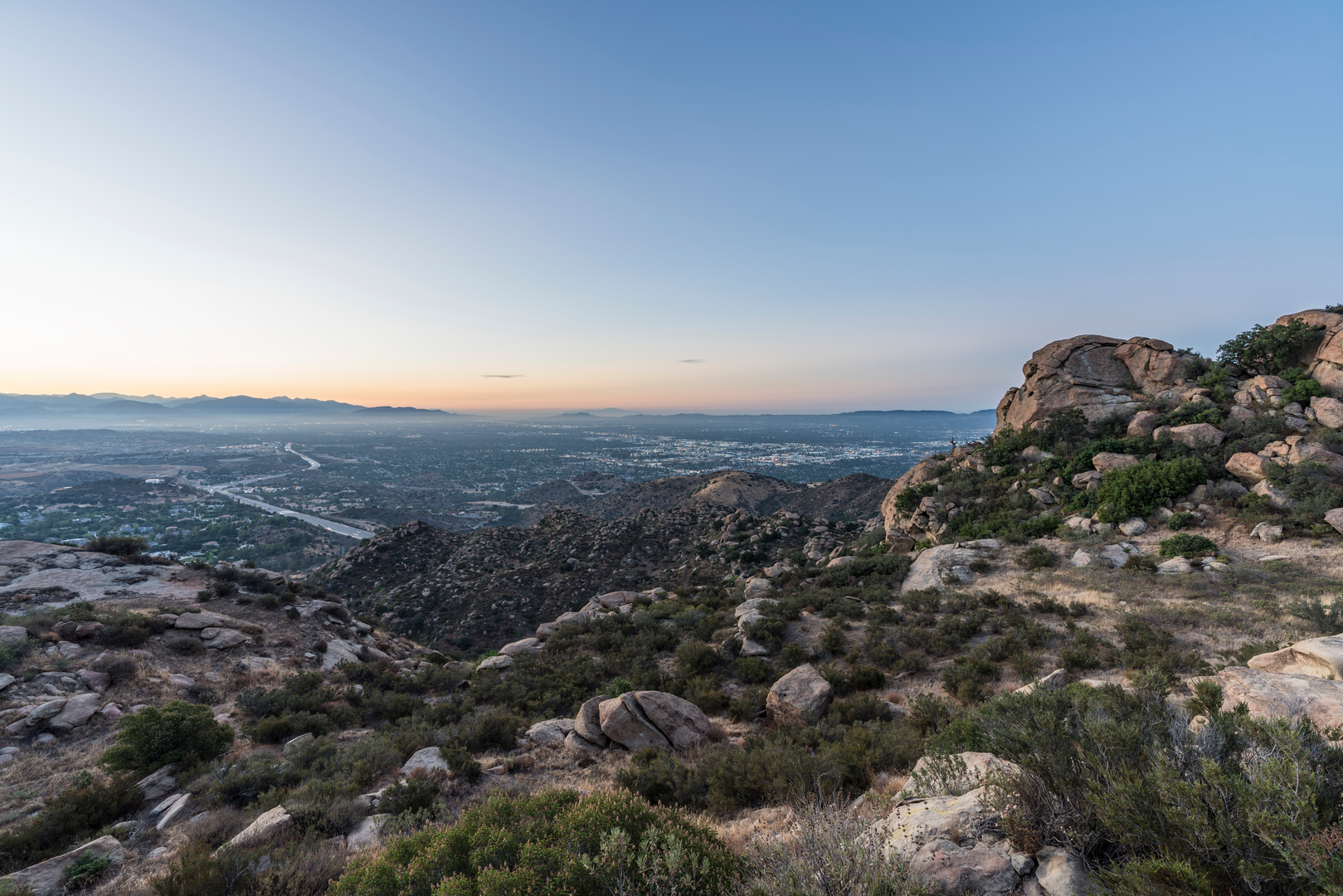 An image depicting the trail Las Llajas Canyon and Hill Trail and its surrounding area.