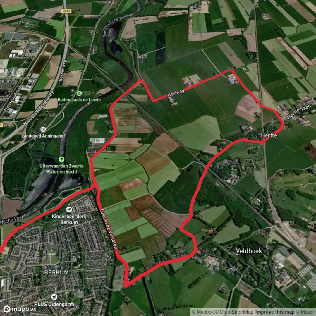 An image depicting the trail Jachthaven and Helmhorst via Sorghvliet Weg and Hooi Weg and its surrounding area.