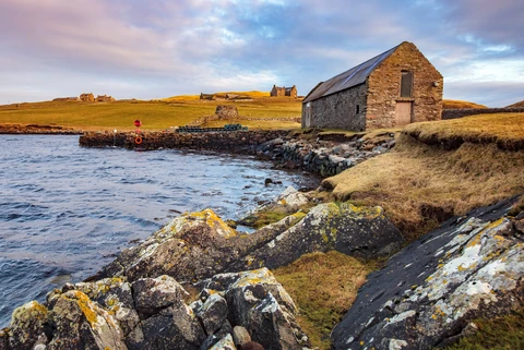 Lunna Ness Loop via Taing of Kelswick, Grut Wick, Wick of Glachon, Feor Wick and Boatstroom Voe