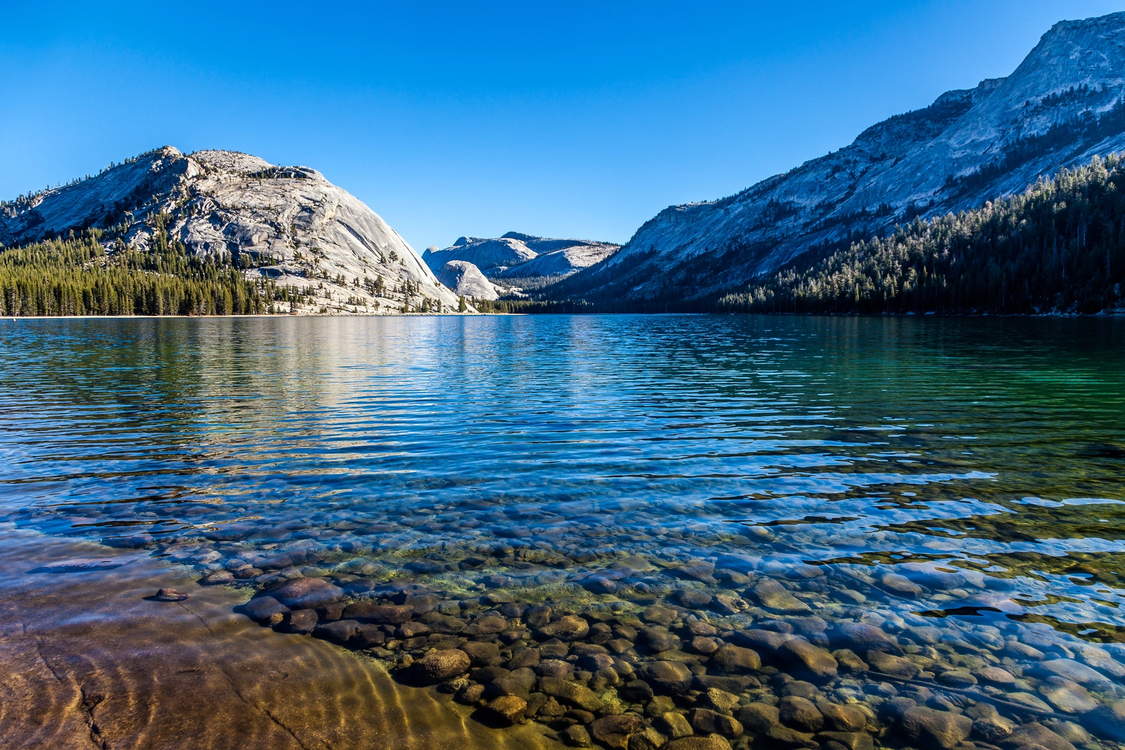 An image depicting the trail Ten Lakes and Glen Aulin - May Lake Trail and its surrounding area.