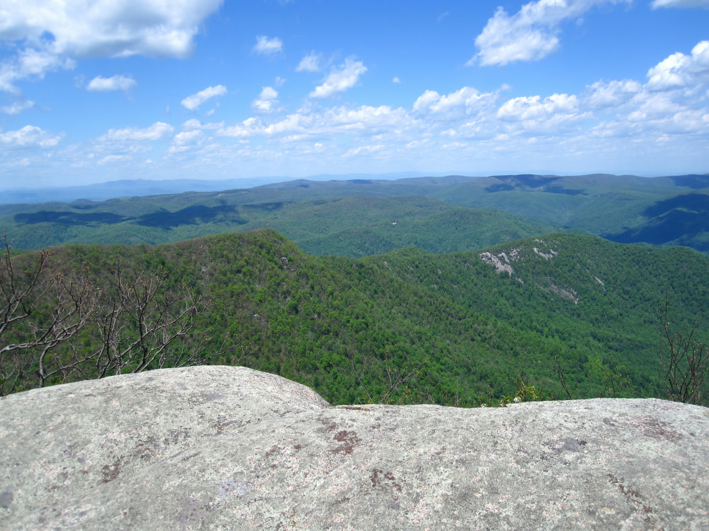 An image depicting the trail Low Gap and High Butte via Stone Mountain Trail and its surrounding area.